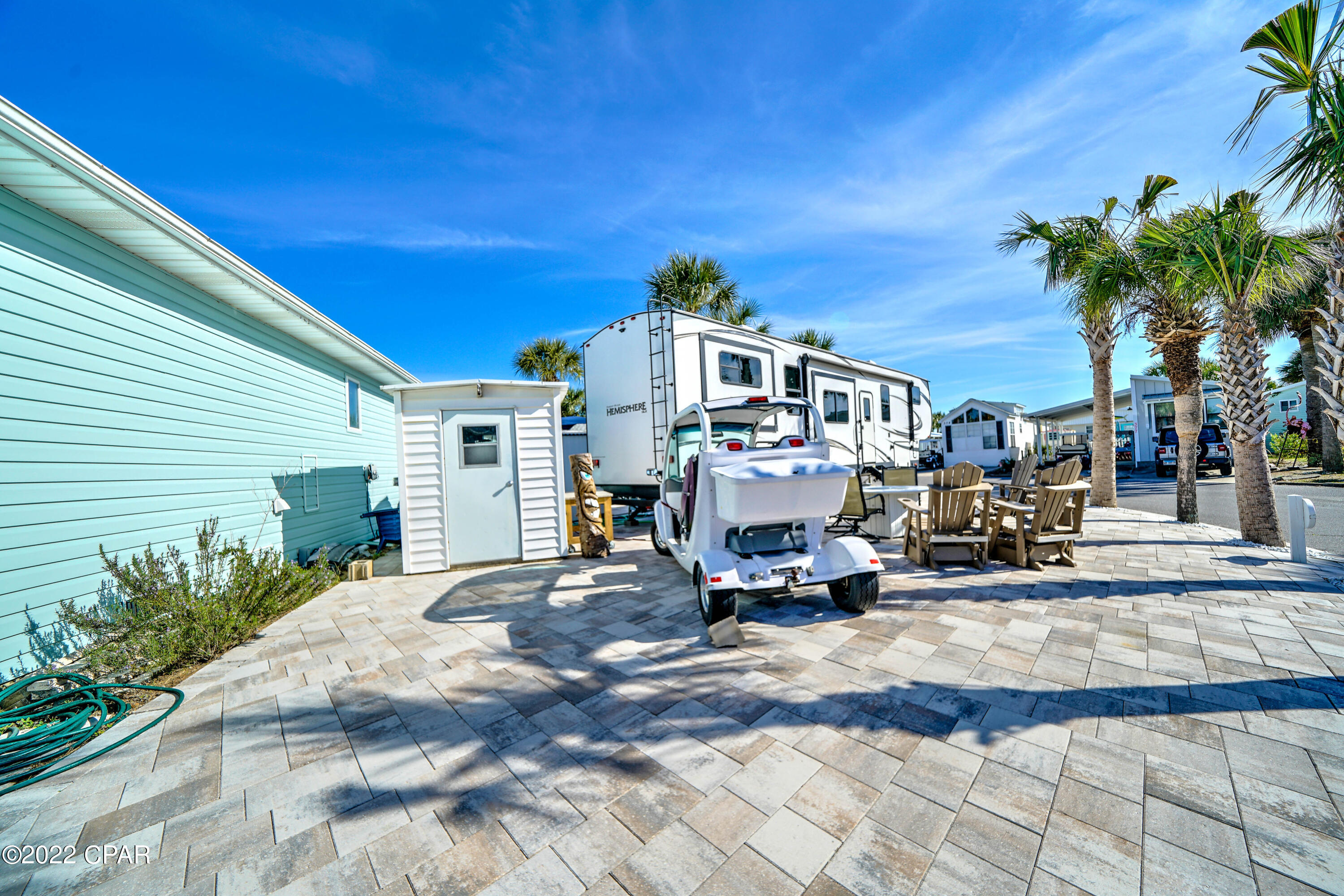 Venture Out Travel Trail - Land