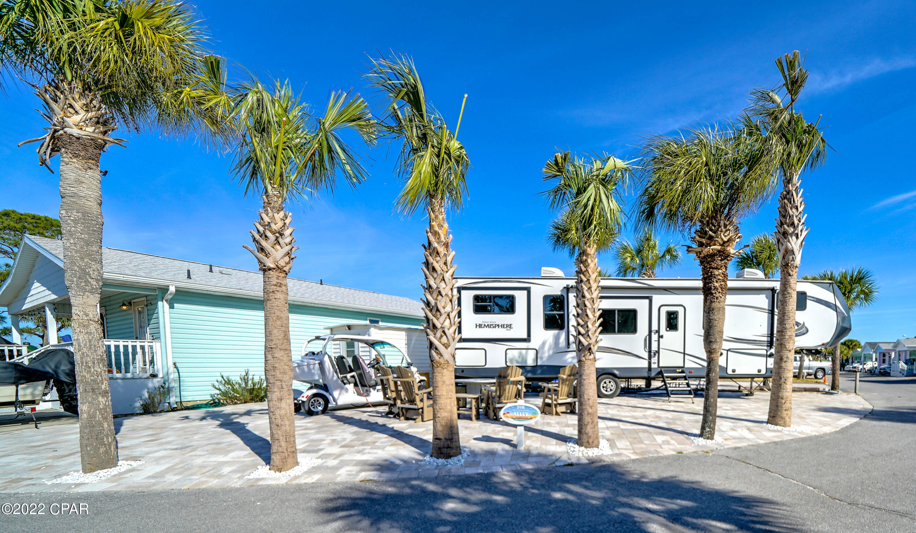 Venture Out Travel Trail - Land