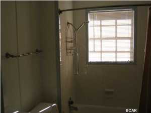 Silver Sands Unit 1 - Residential Lease