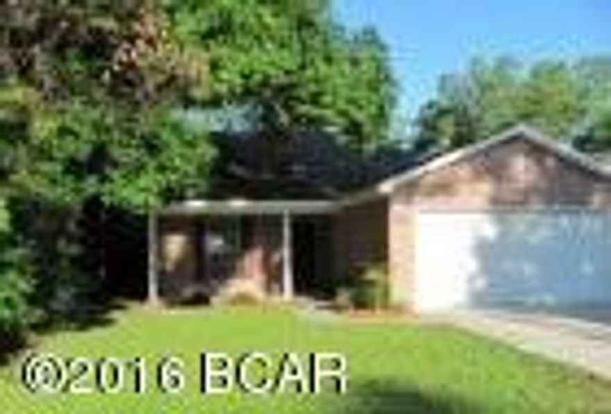 Cute 3 bedroom 2 bath home w/2 car garage.  This home features split bedroom plan, open living area, laundry room with W/D hookups, covered patio and fenced backyard.