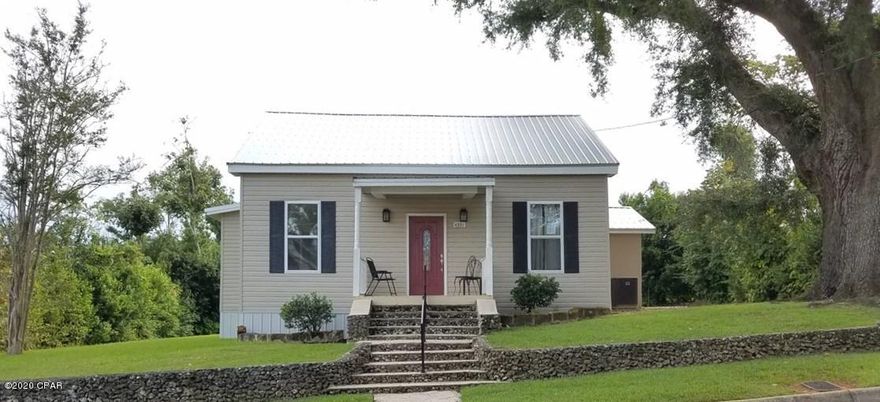 Are you looking for the perfect home for your family? Well do not look any further than this cutie!!! Located in the city limits of Marianna, sits this 3 bedroom 2 bath home just under 1400 square feet. There is nothing to do in this home except move right in! New roof, newer appliances, newer floors thruout and updated bathrooms. The living room boasts high ceilings and is the perfect place for you to sit back and relax with the family! Spacious Lot within walking distance to shopping! This home will not last long on the market.