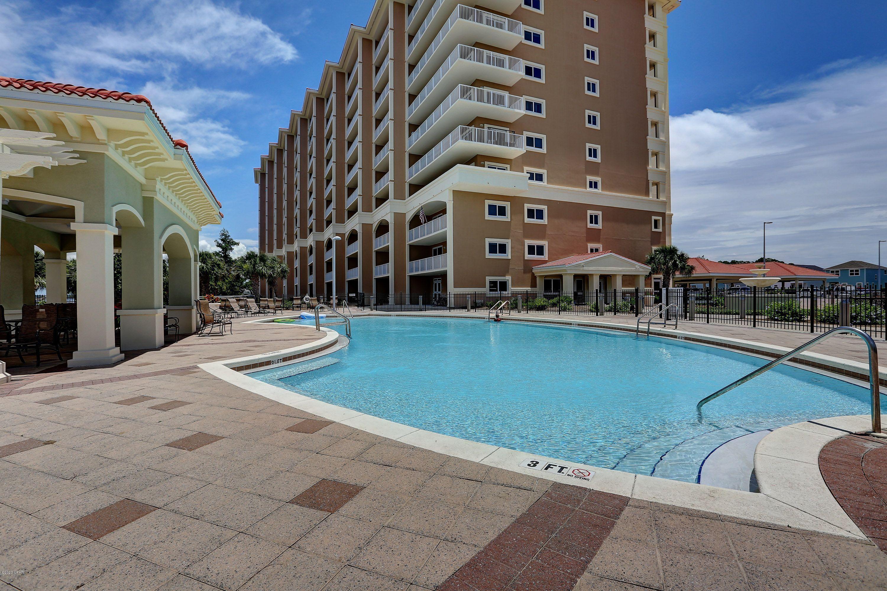 Magnolia Bay Club - Residential