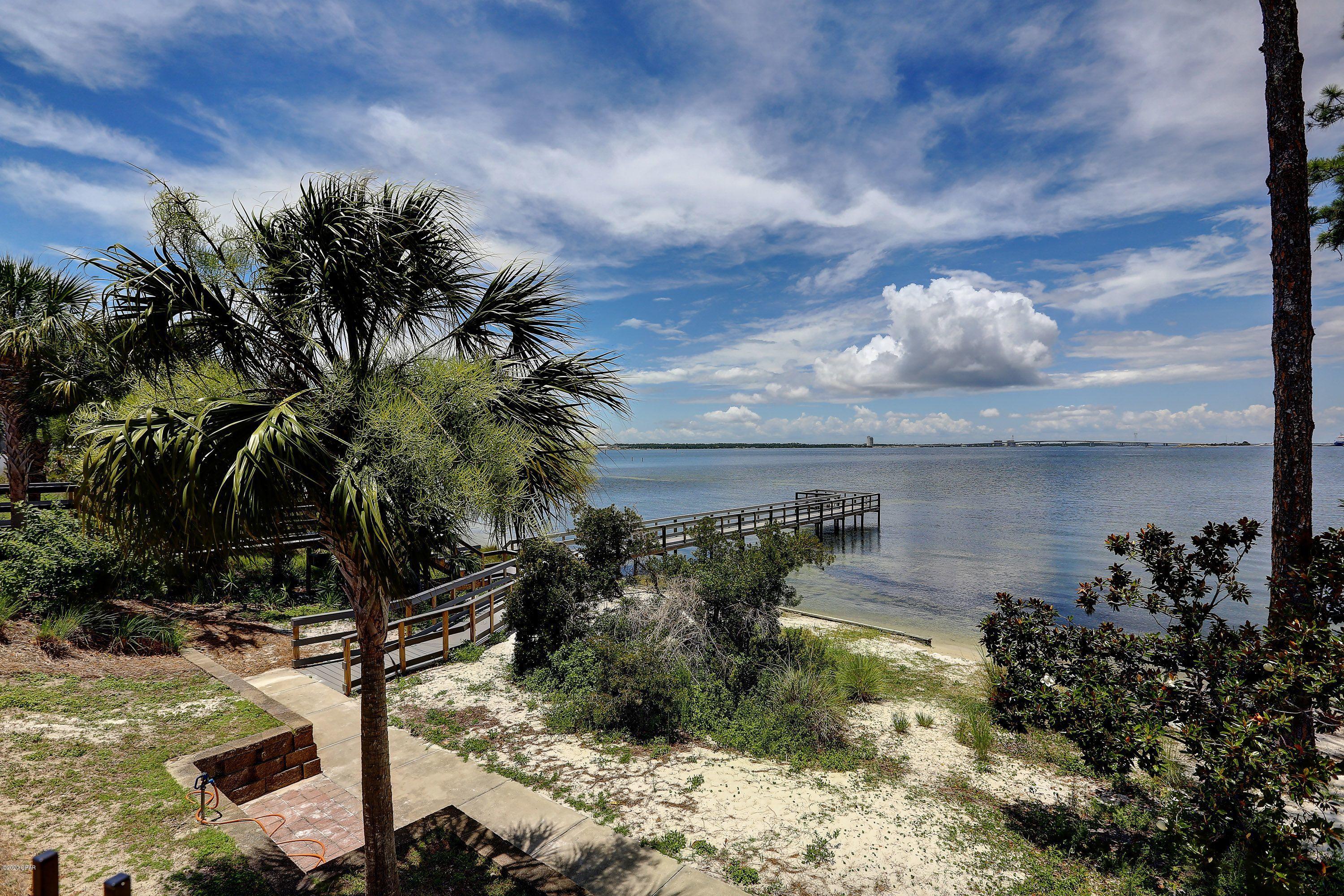Magnolia Bay Club - Residential