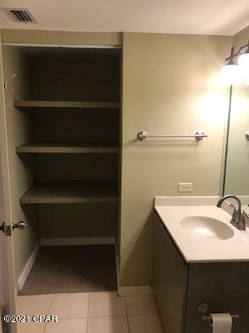 Lagoon Towers Phase I - Residential