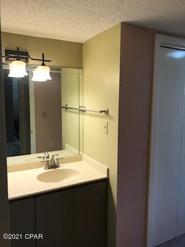 Lagoon Towers Phase I - Residential