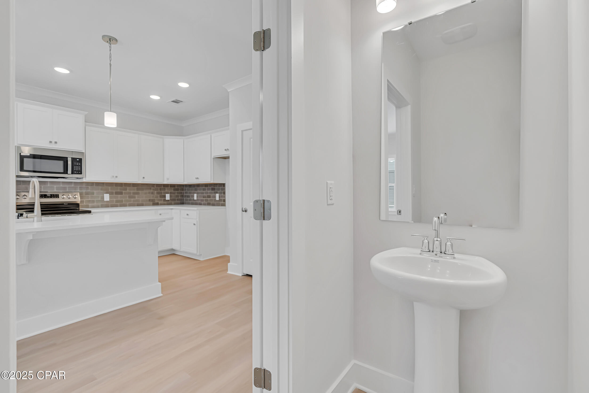 Colonial Landing - Residential