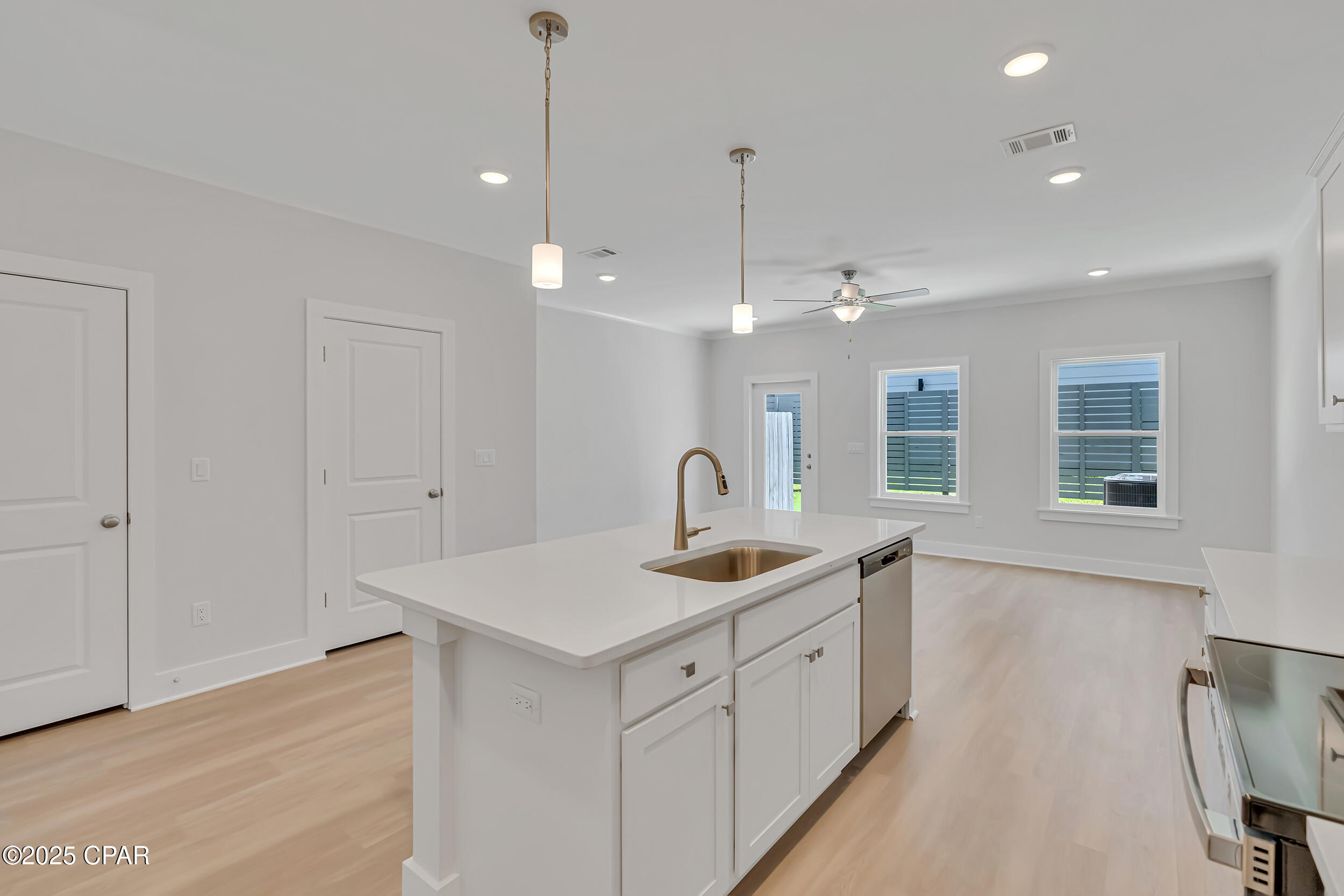 Colonial Landing - Residential