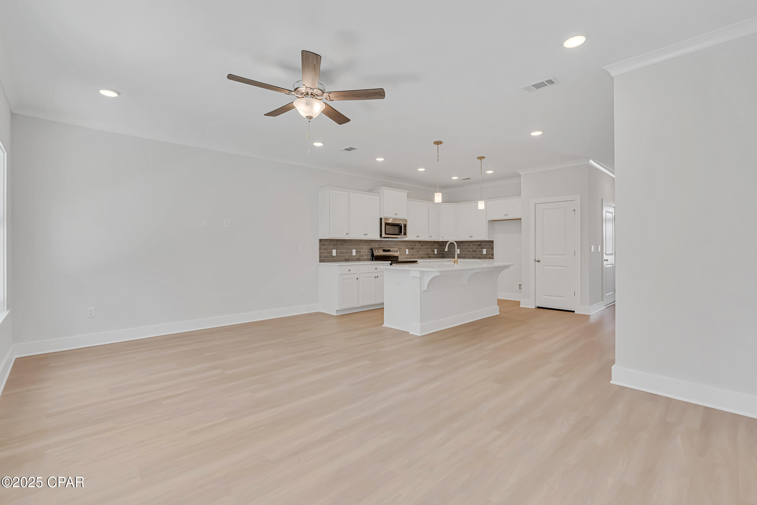 Colonial Landing - Residential