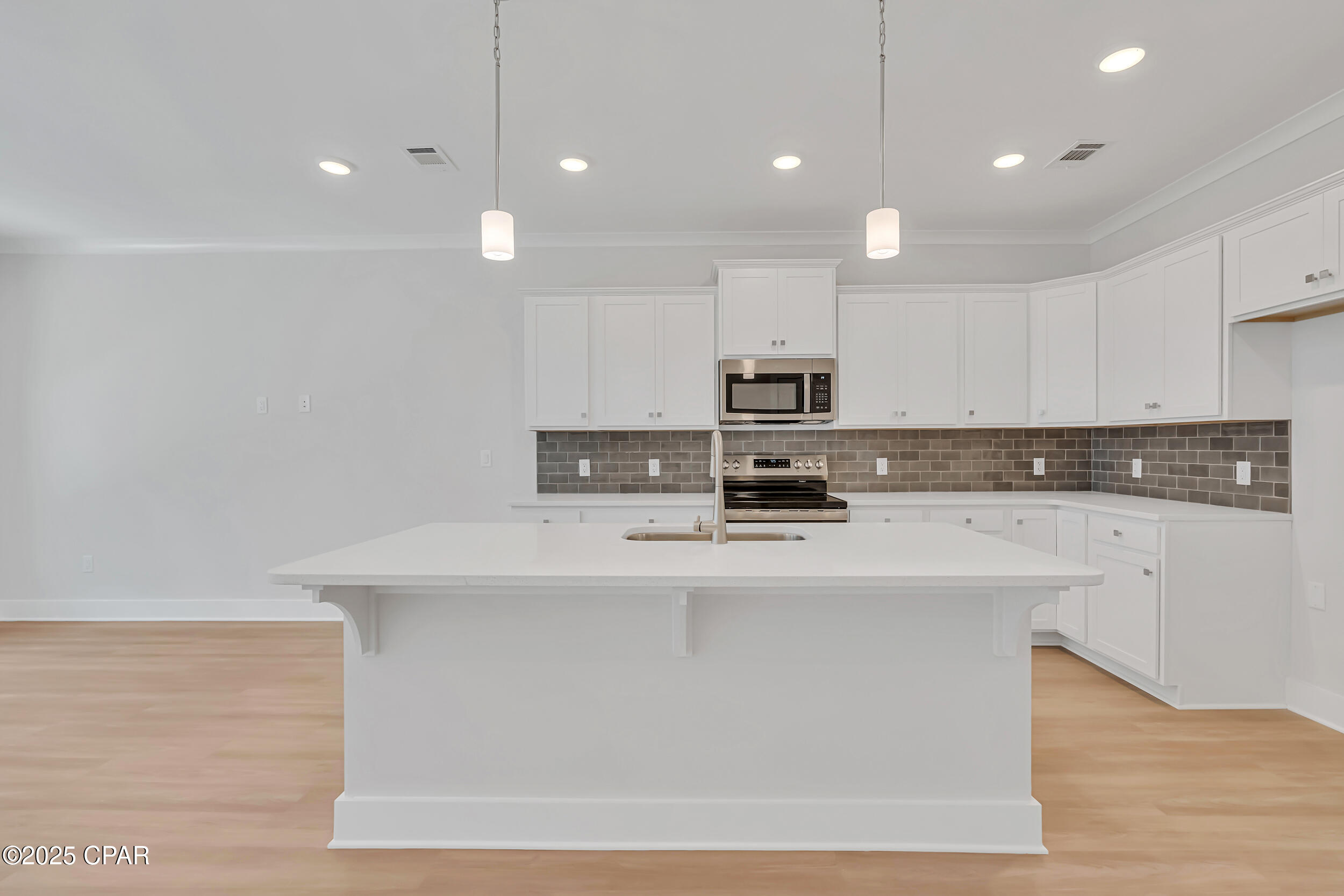 Colonial Landing - Residential