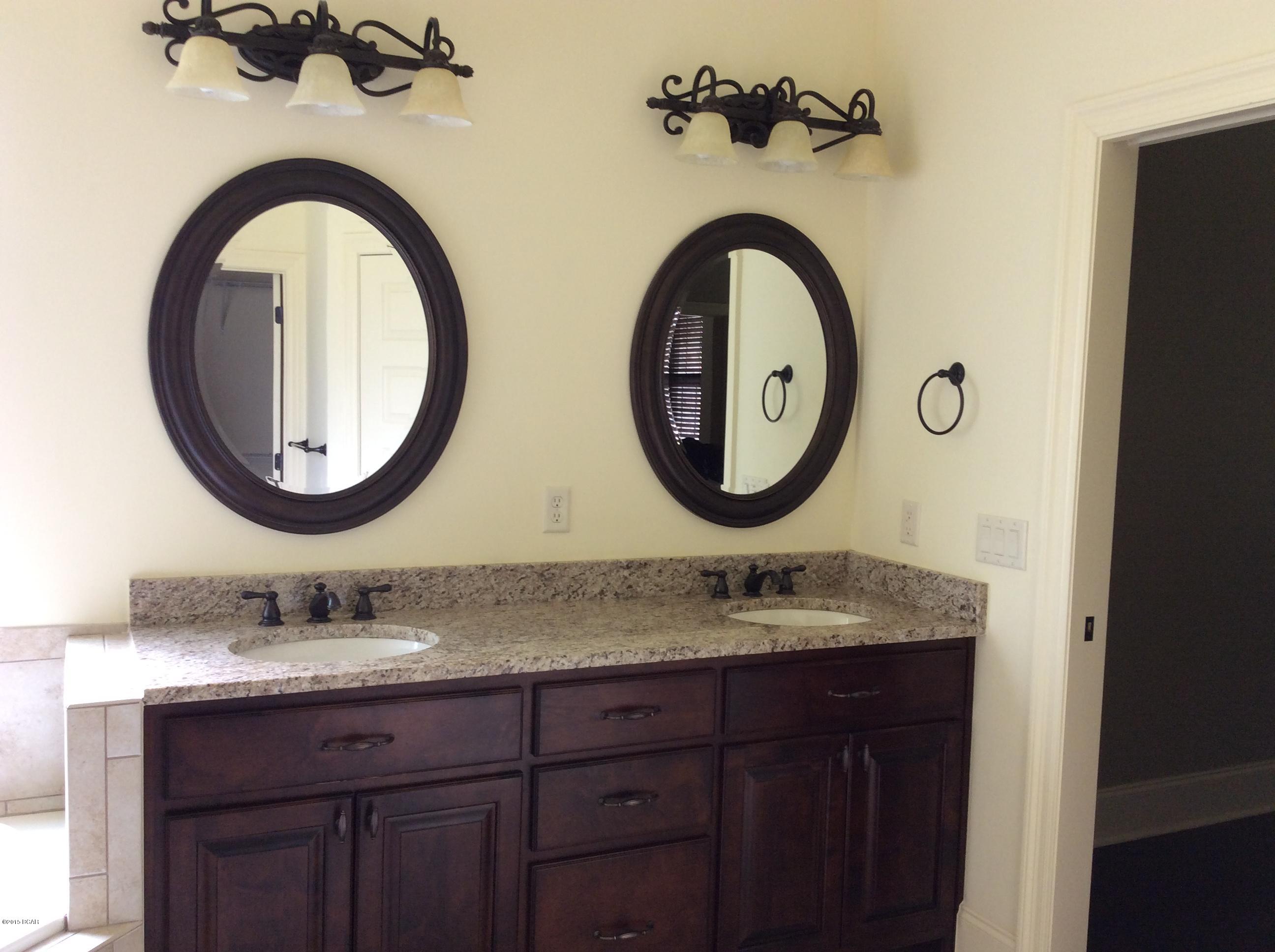 College Oaks - Residential