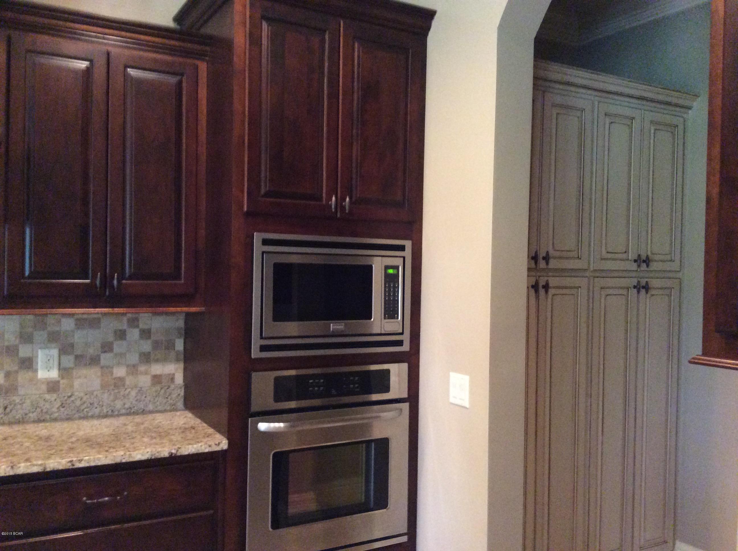 College Oaks - Residential