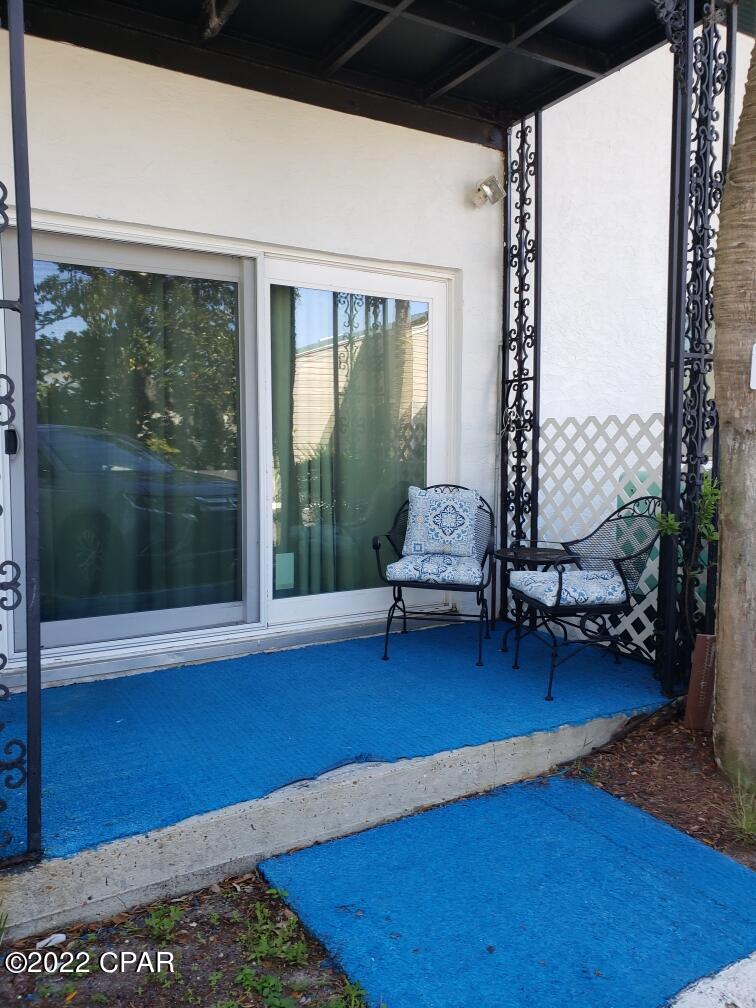 Bay Club Condo Ph 2 - Residential