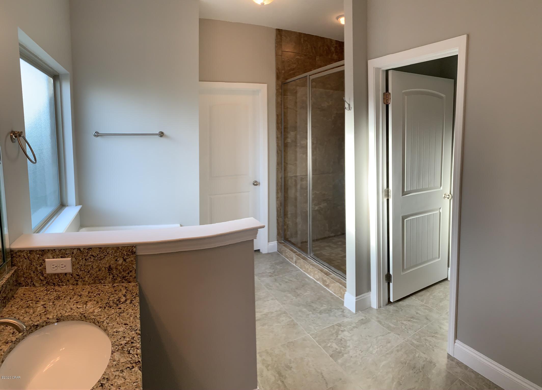 [No Recorded Subdiv] - Residential Lease