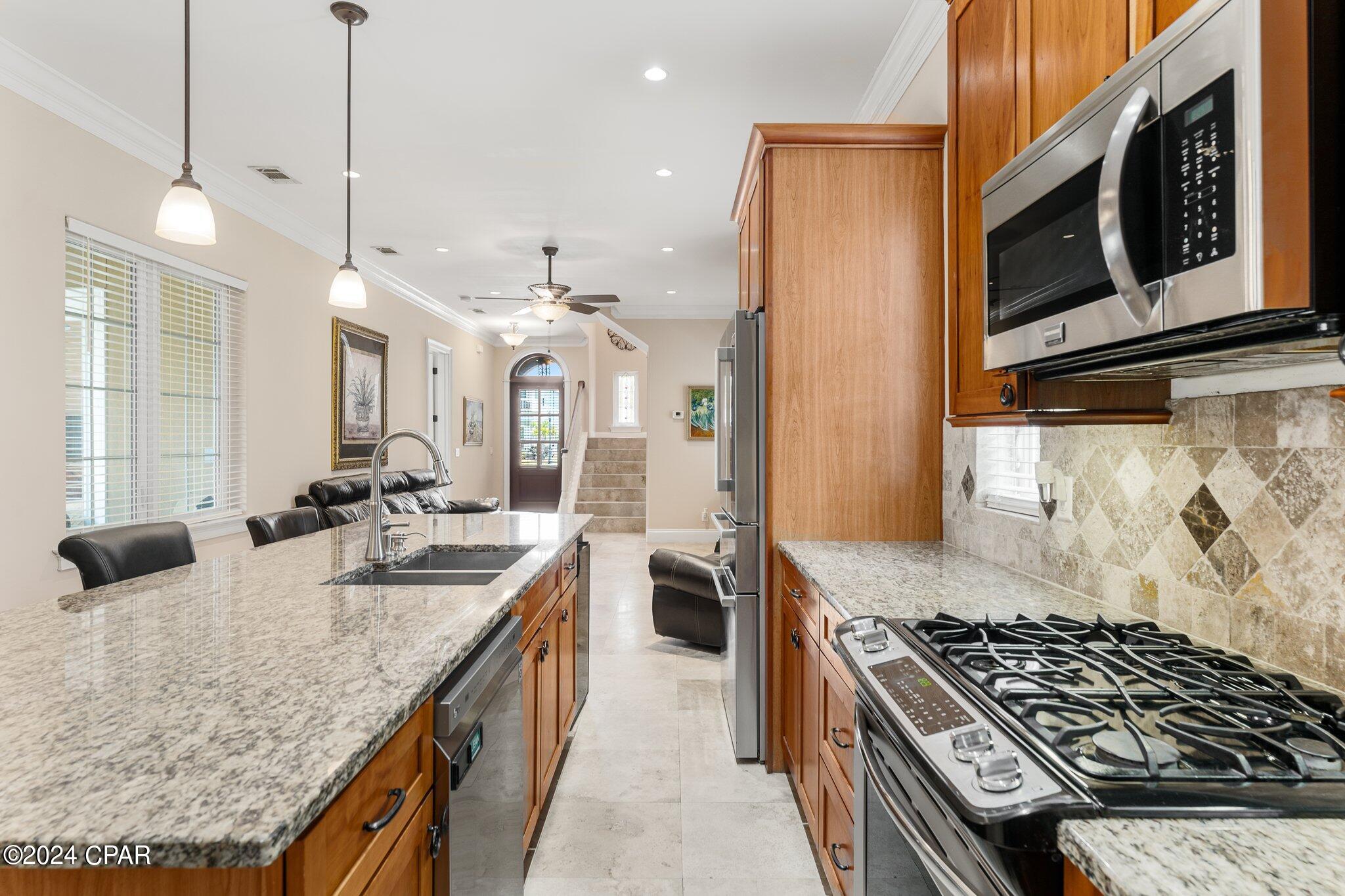 Magnolia Bay Club - Residential