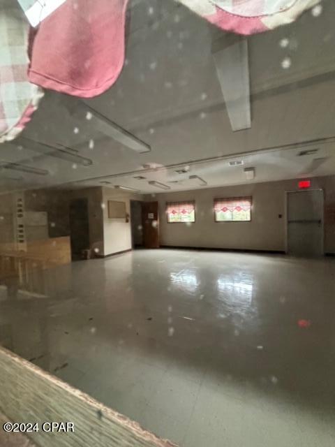 [No Recorded Subdiv] - Commercial Sale