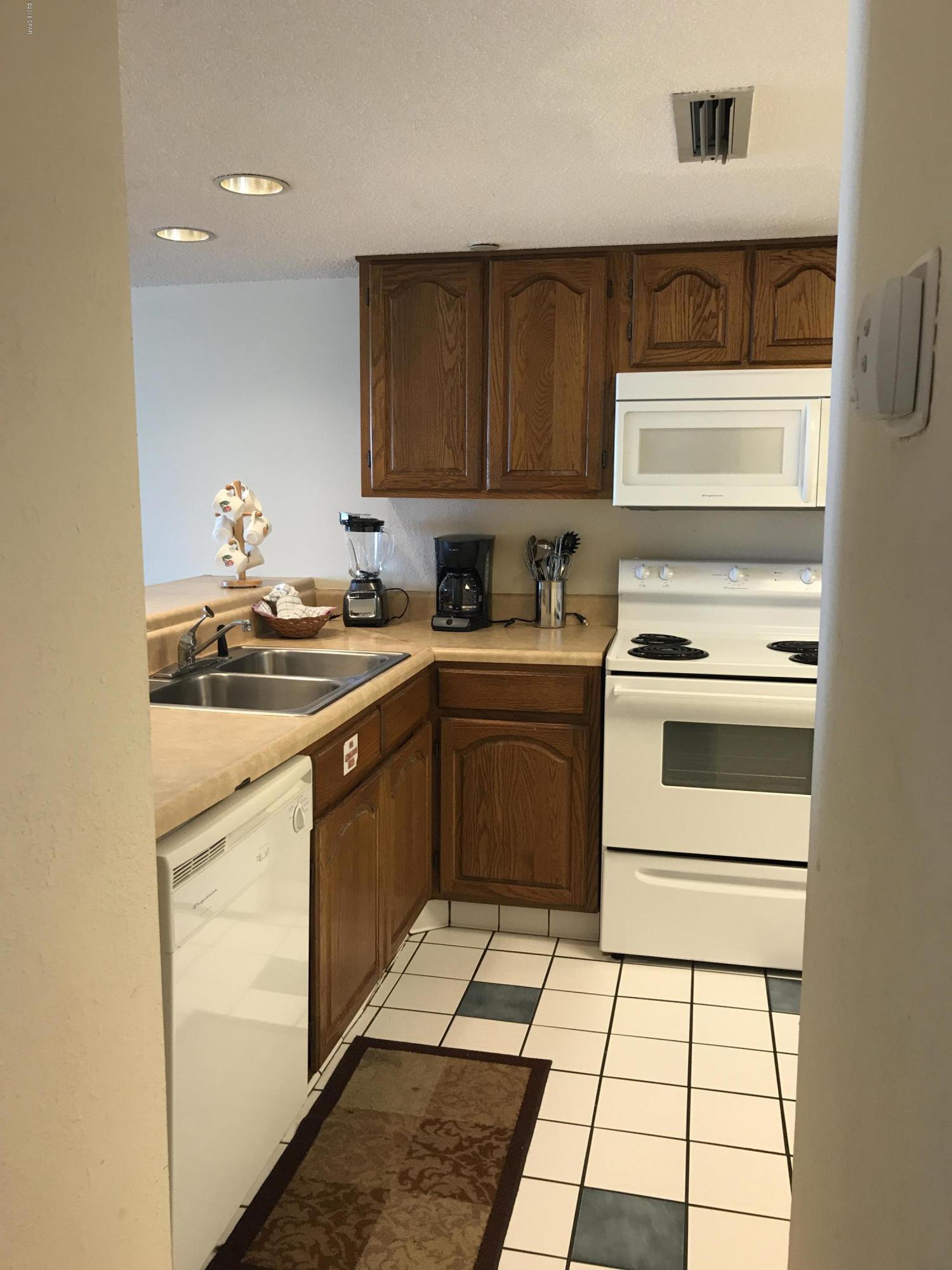 The Commodore - Residential