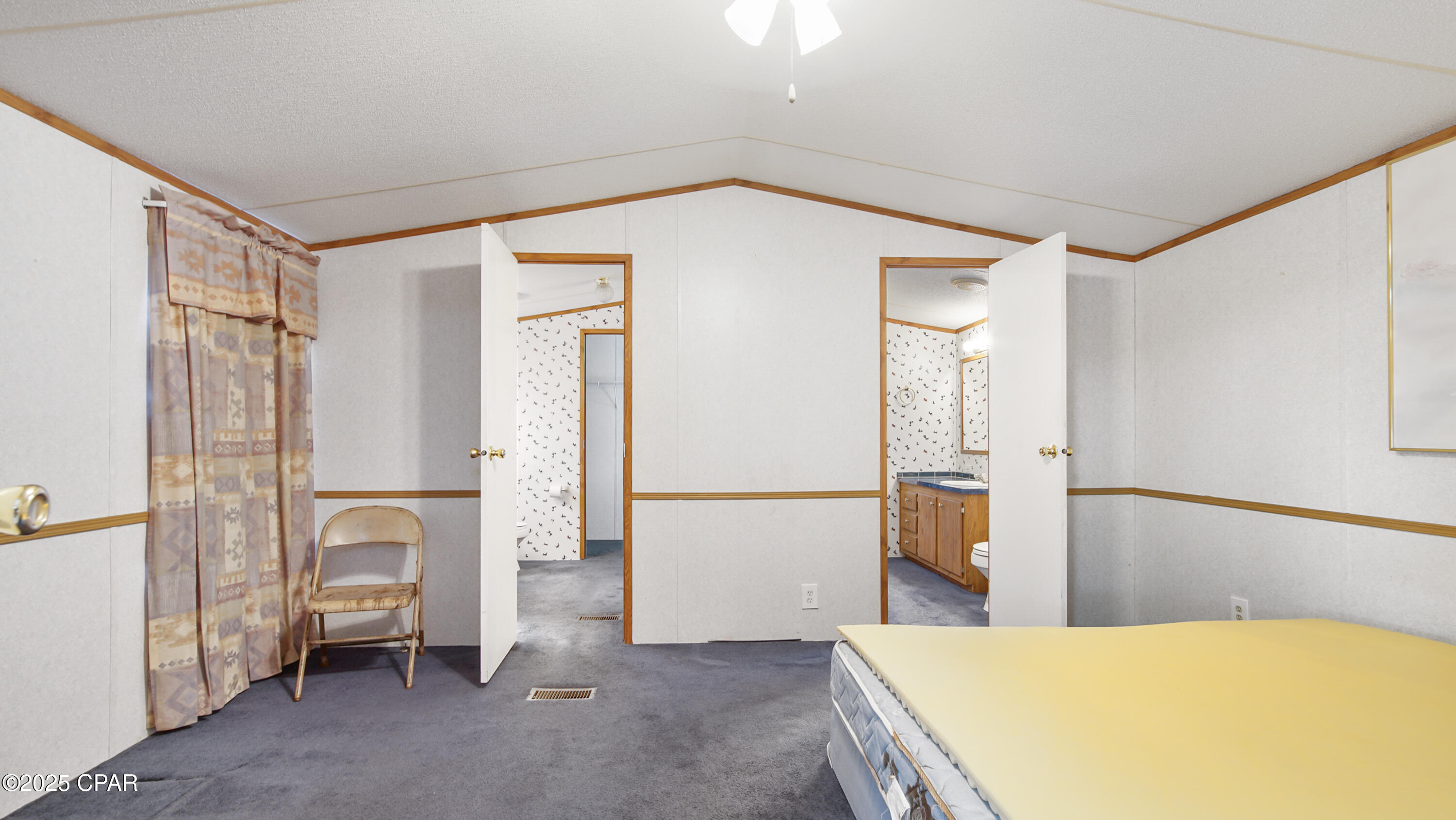 [No Recorded Subdiv] - Commercial Sale