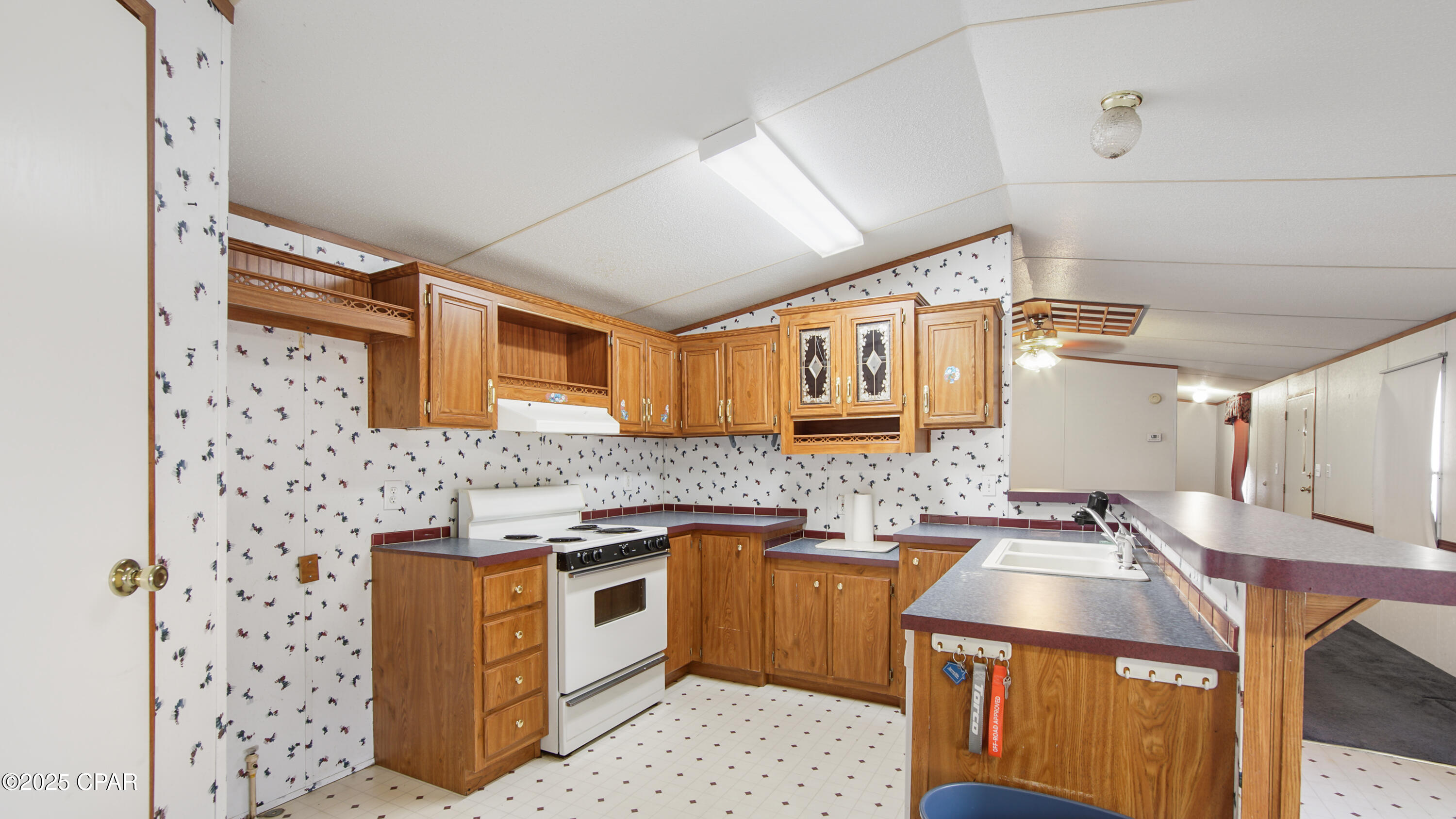 [No Recorded Subdiv] - Commercial Sale