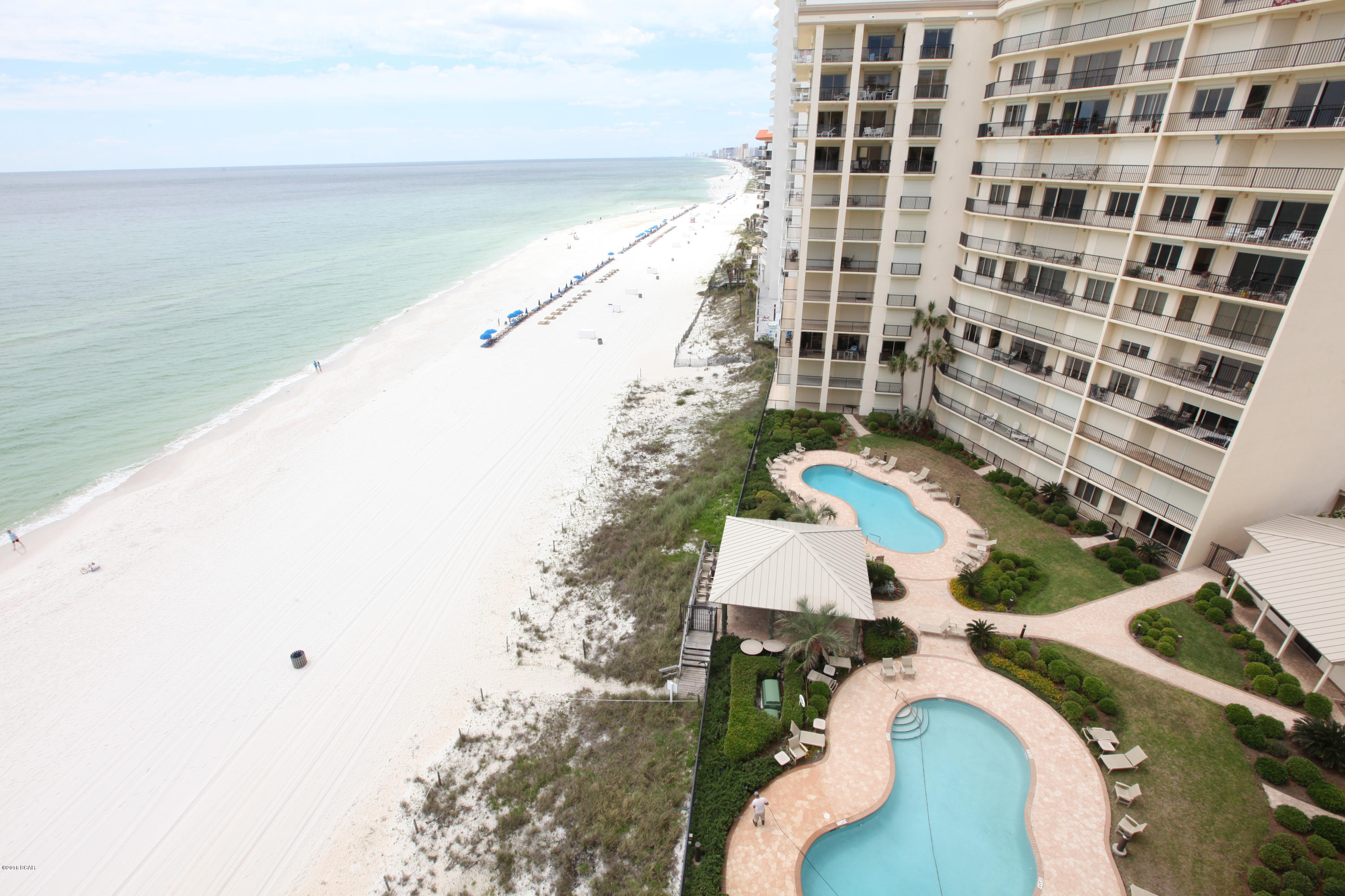 Summerwinds Condo - Residential