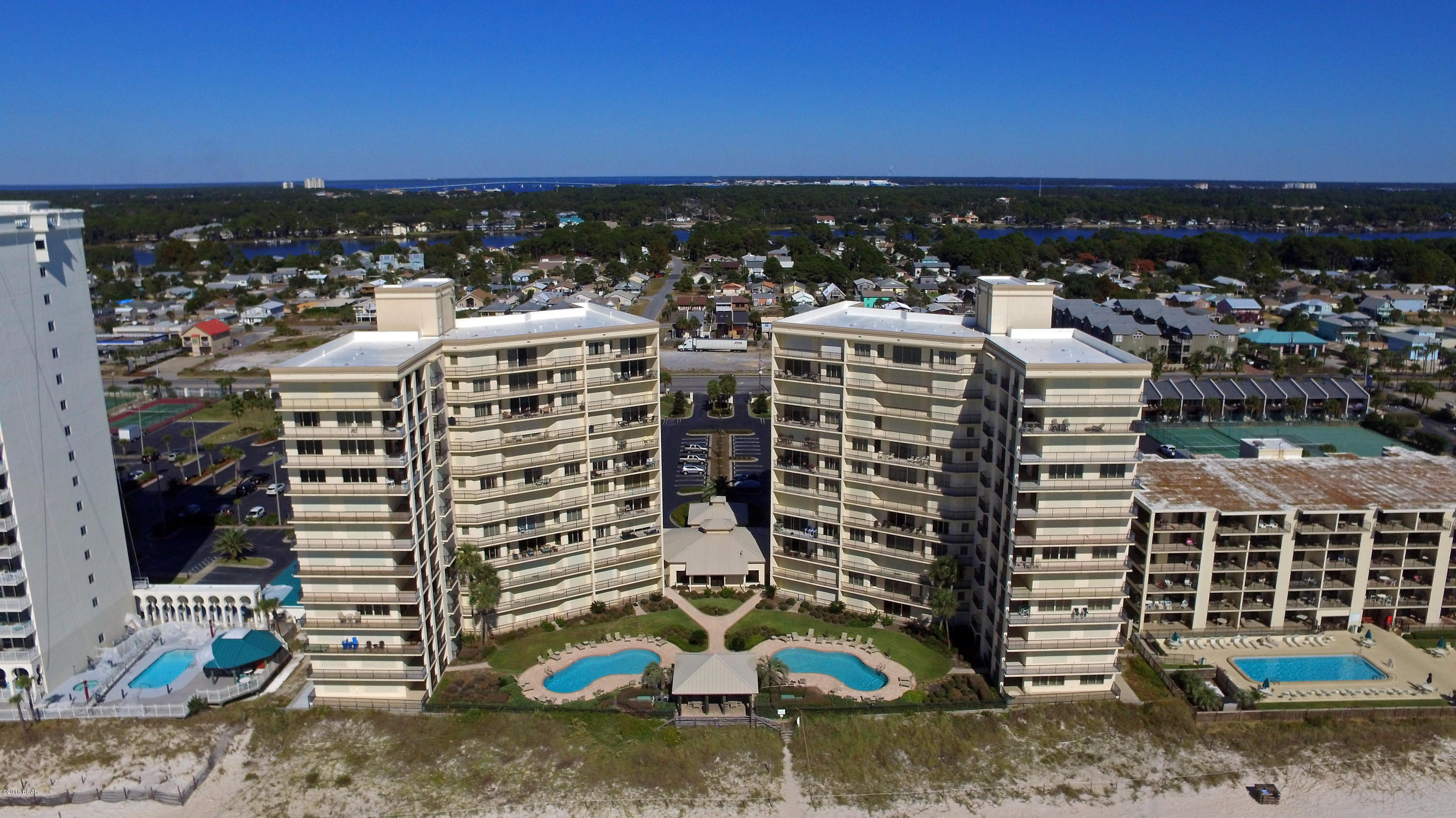 Summerwinds Condo - Residential