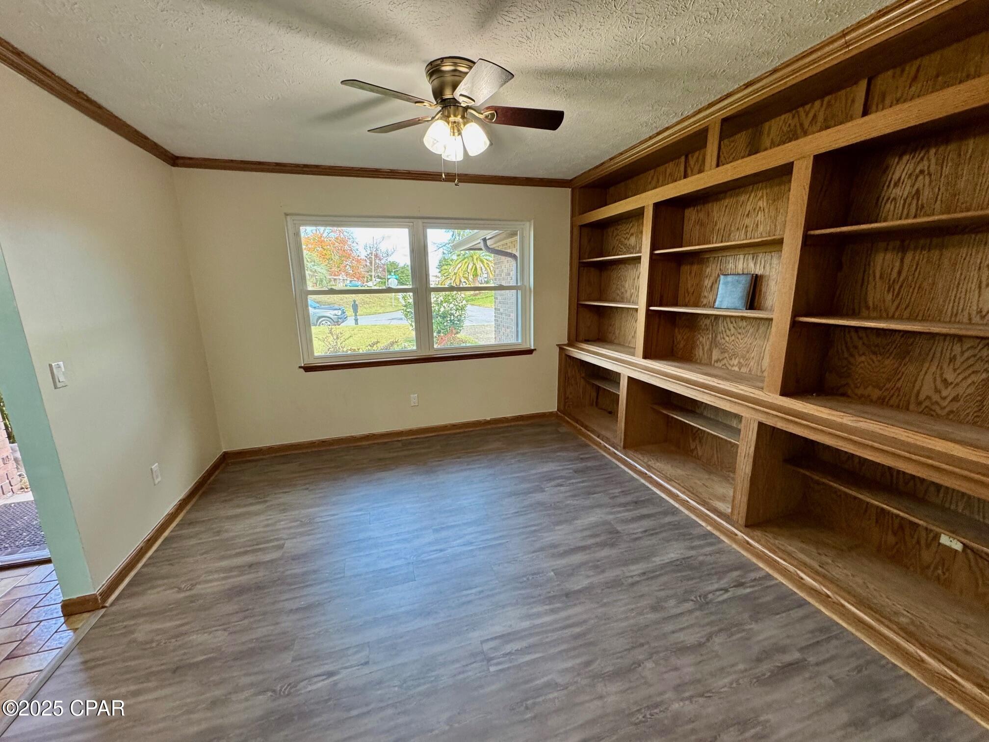 I. S. Morris - Residential Lease