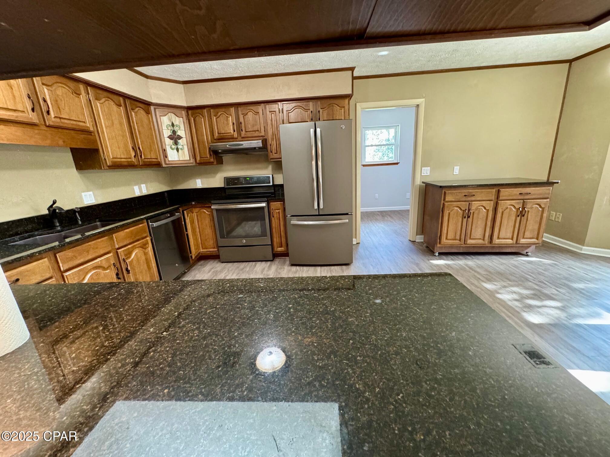 I. S. Morris - Residential Lease