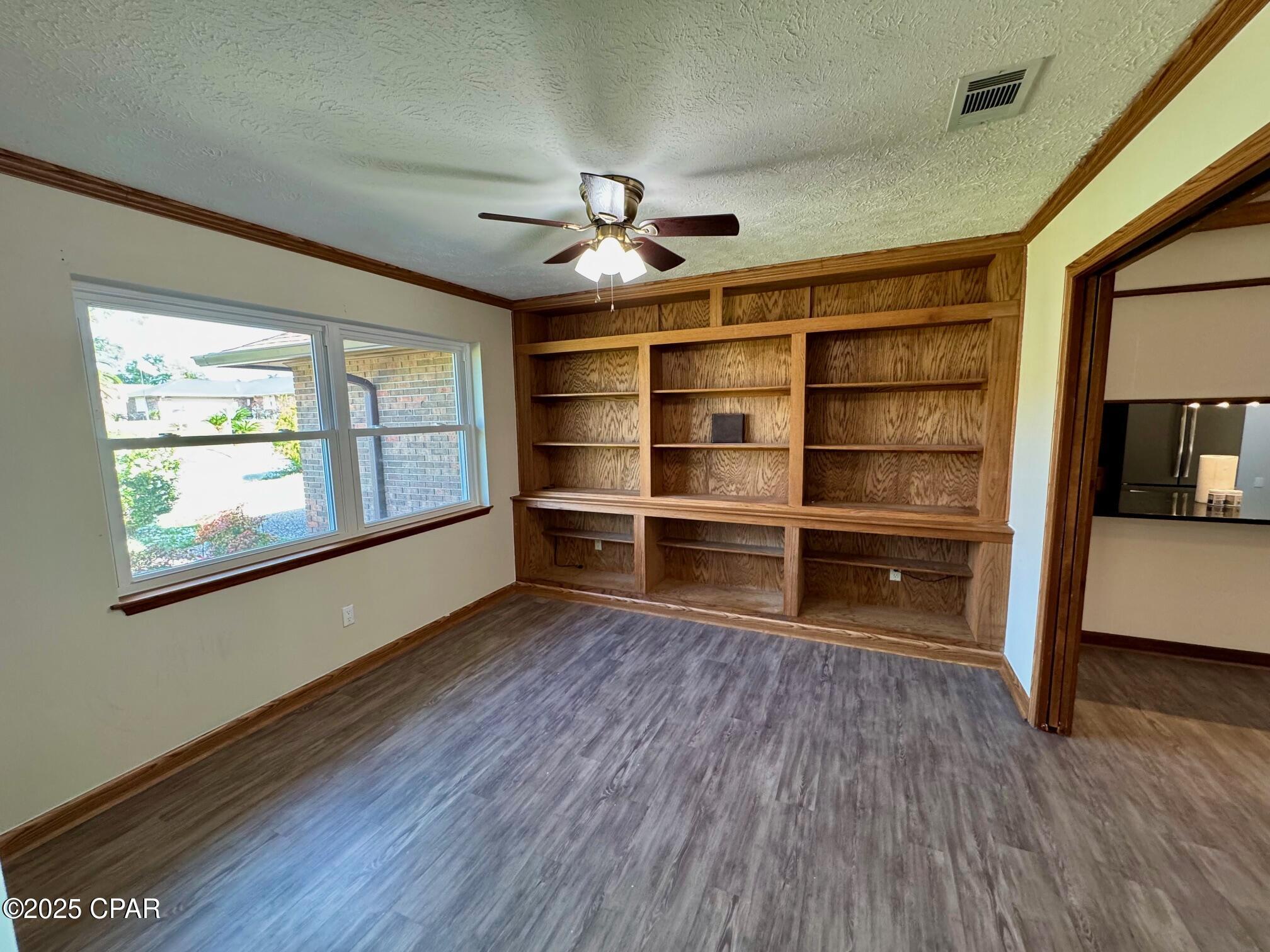 I. S. Morris - Residential Lease