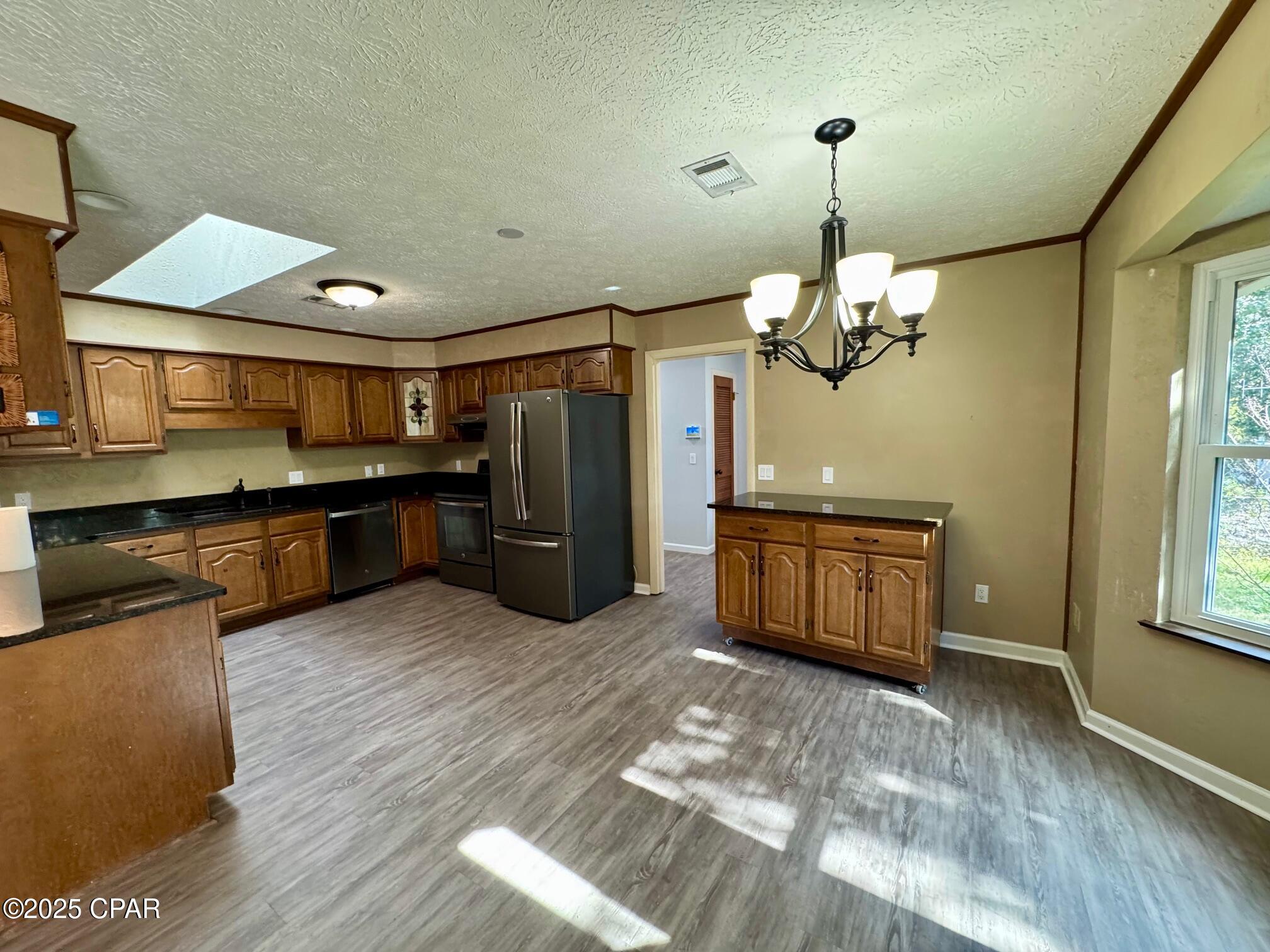 I. S. Morris - Residential Lease