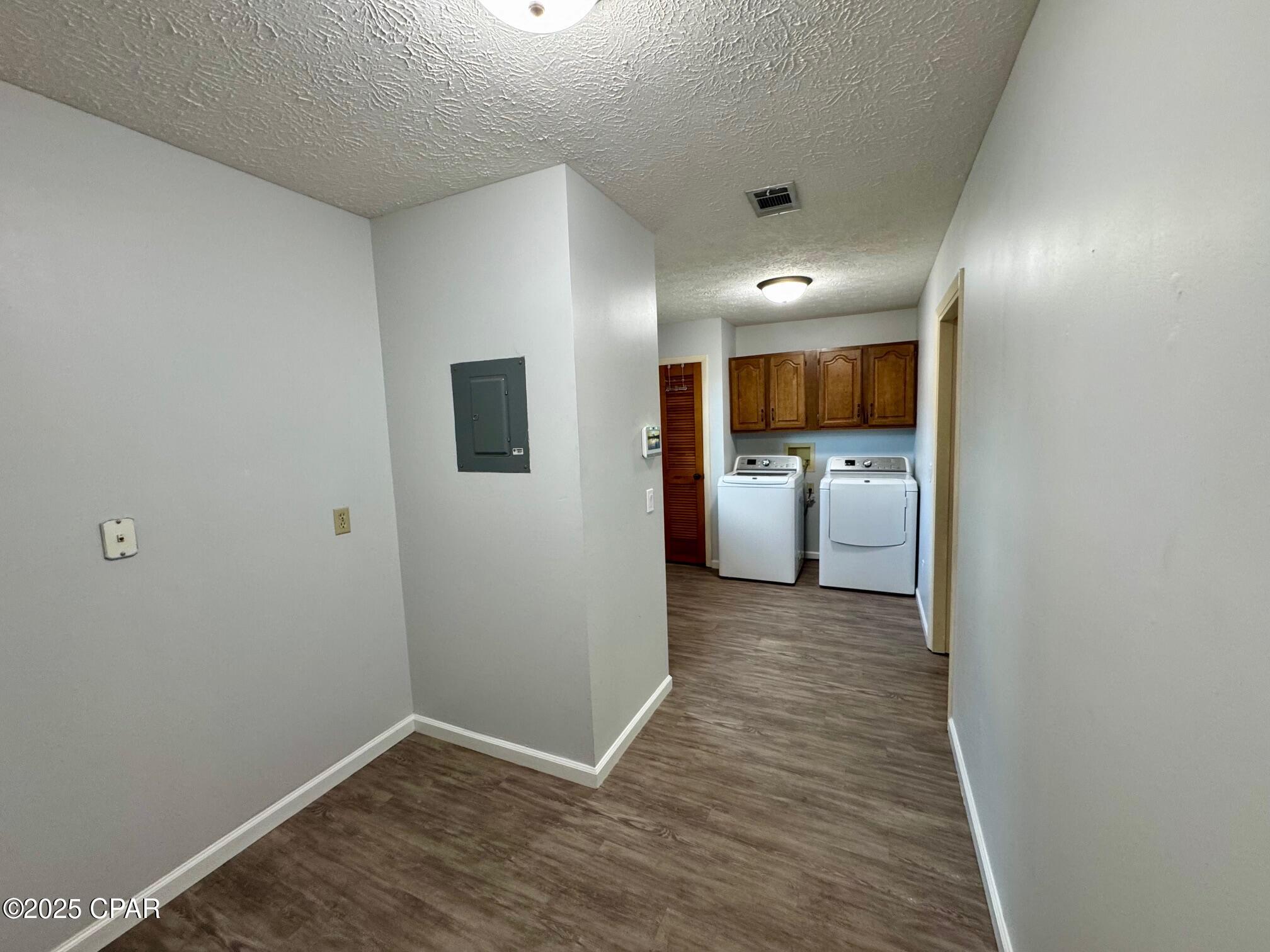 I. S. Morris - Residential Lease