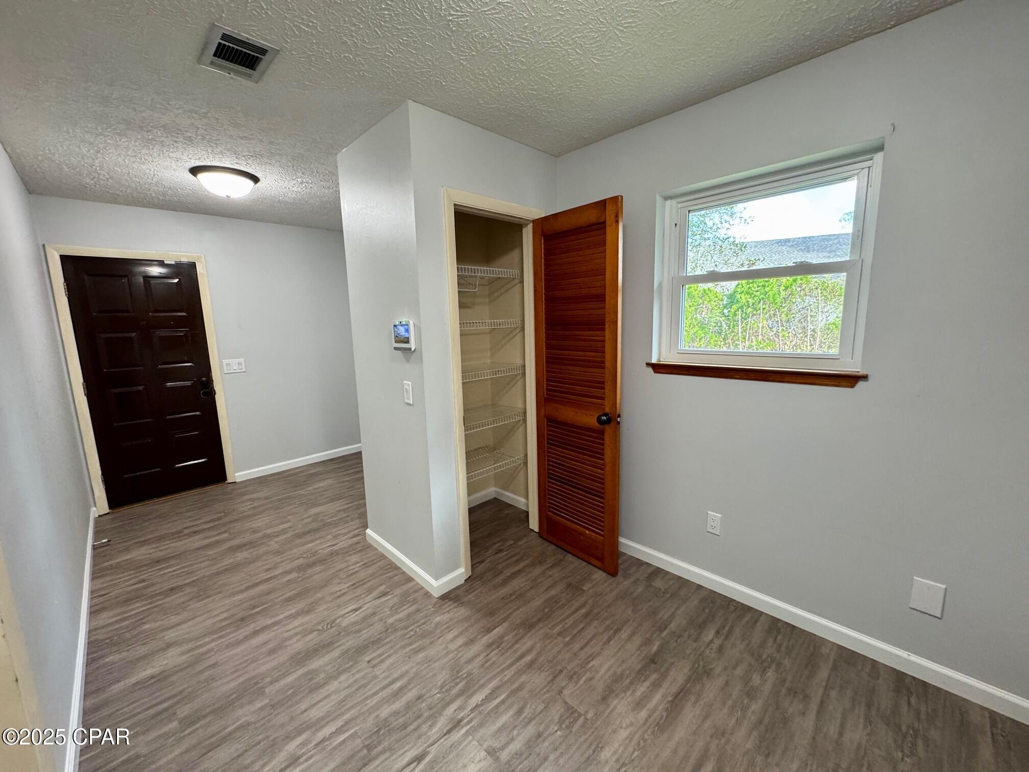 I. S. Morris - Residential Lease