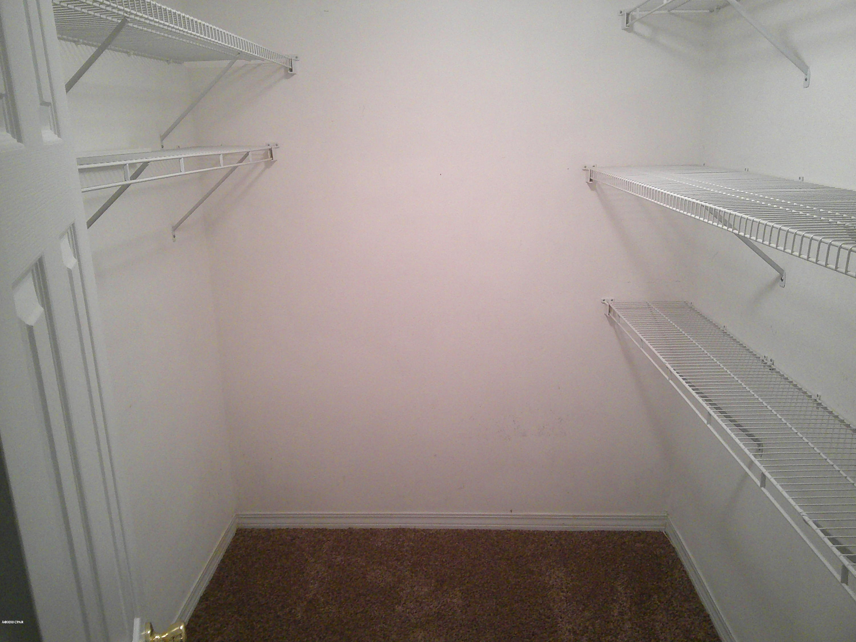 Escada - Residential