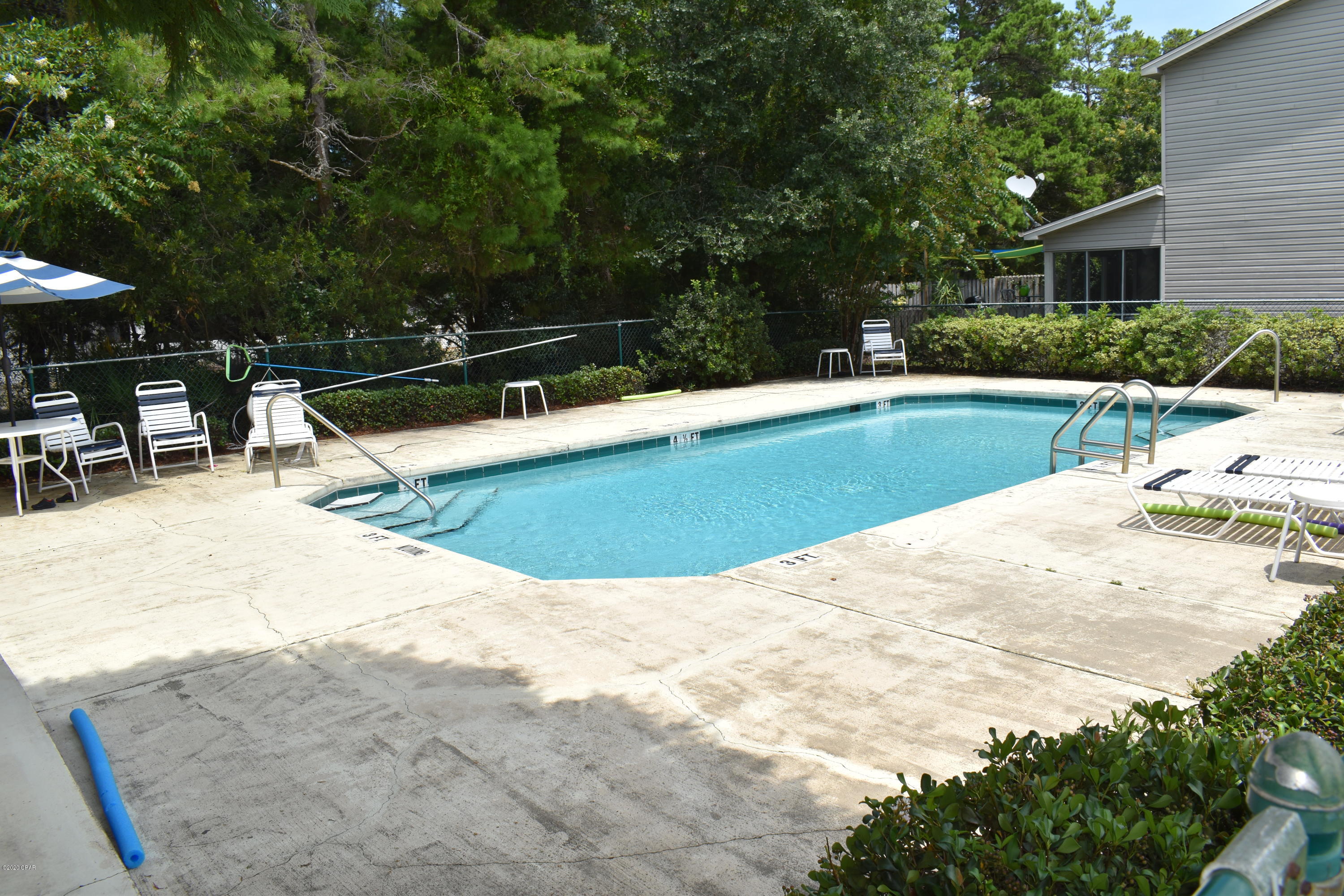 Escada - Residential