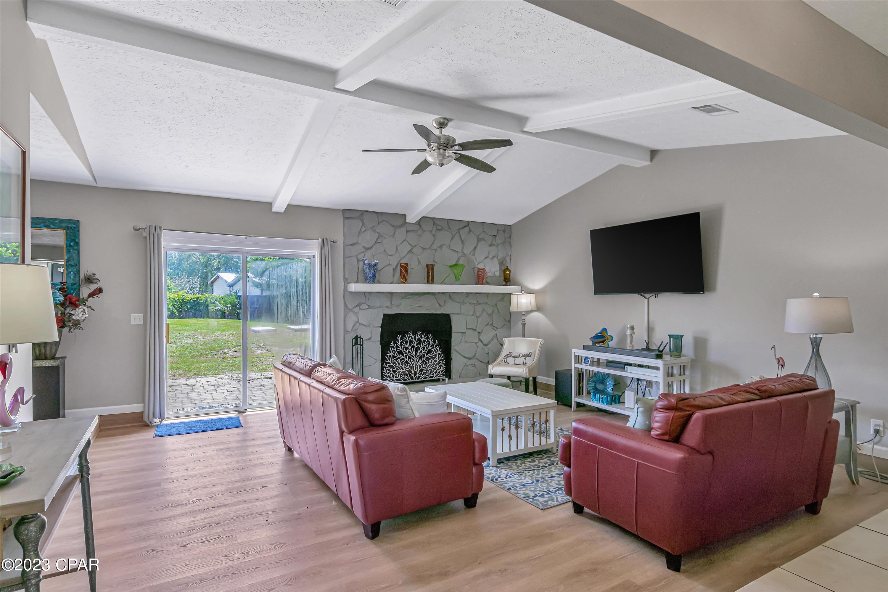 North Lagoon Oaks 5th - Residential