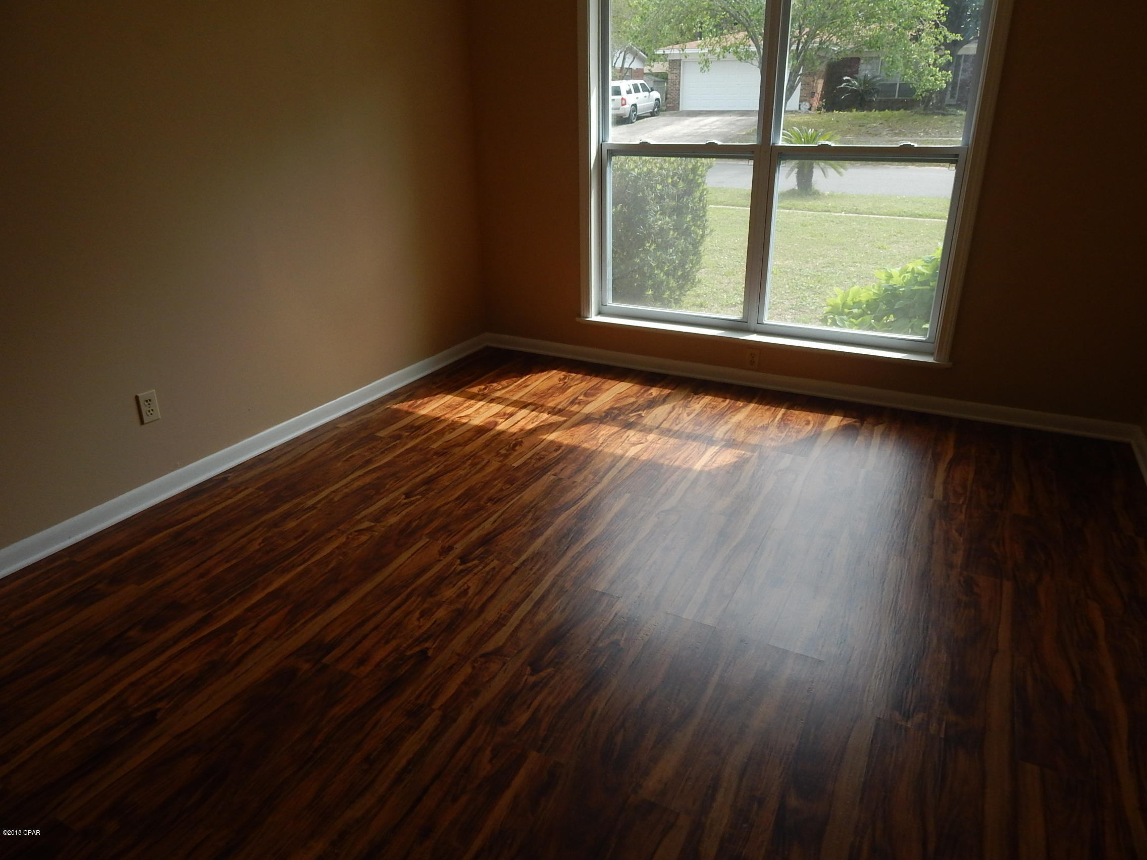 Lannie Rowe Lake Ests - Residential