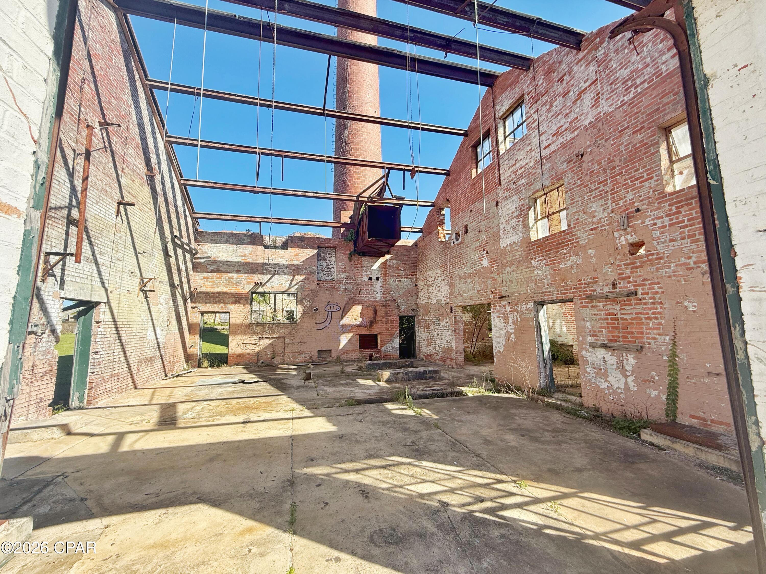 [No Recorded Subdiv] - Commercial Sale