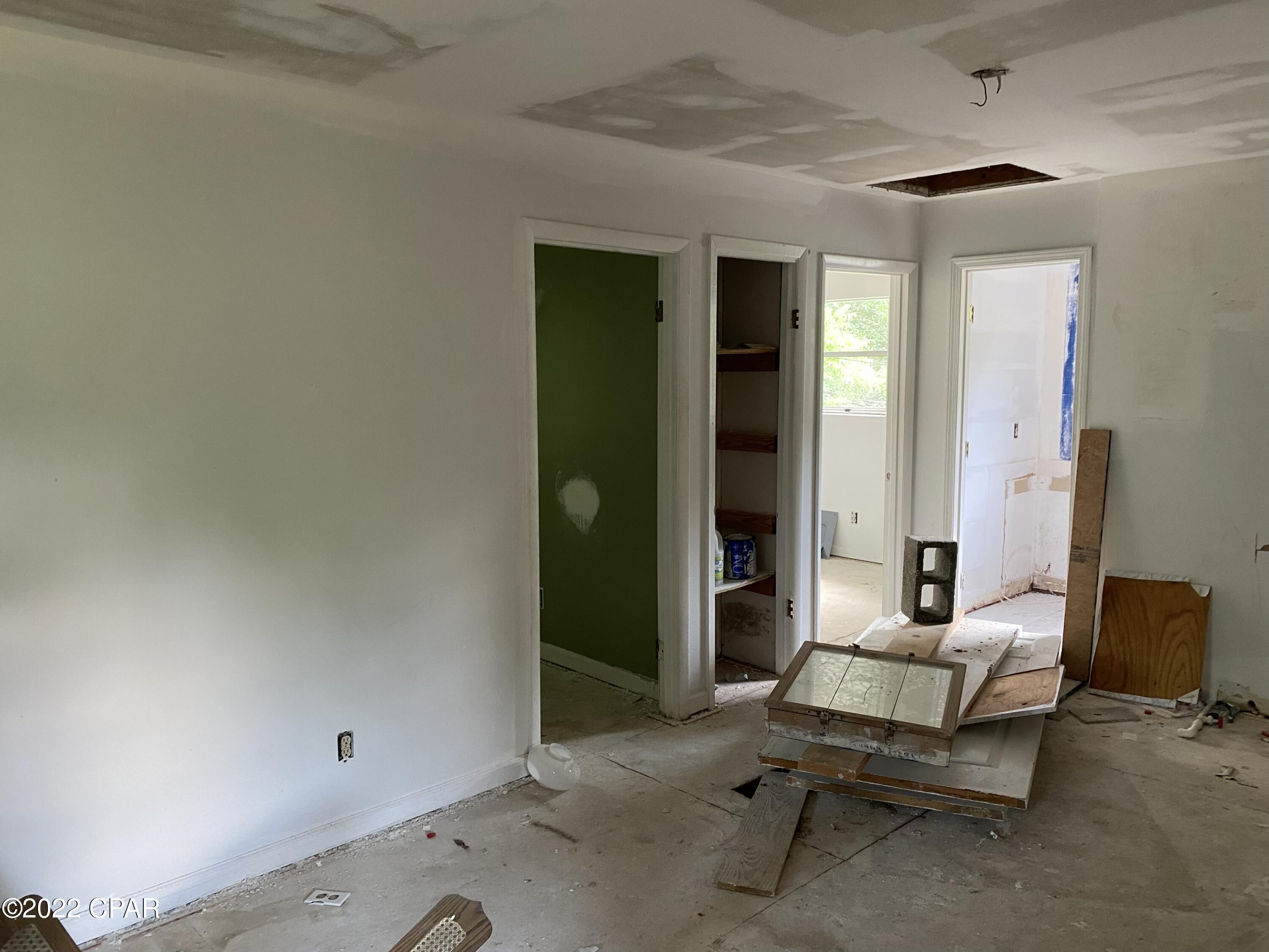 Pine Harbor - Residential