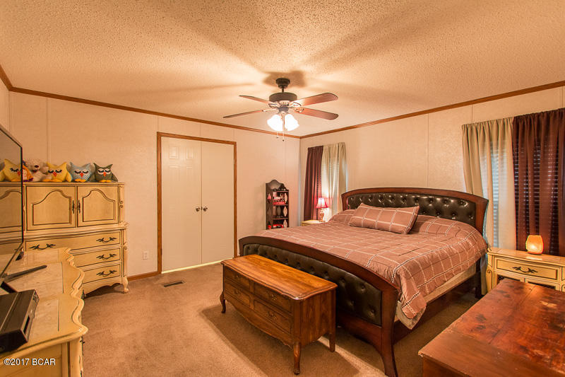 White Western Springs Unit 1 - Residential