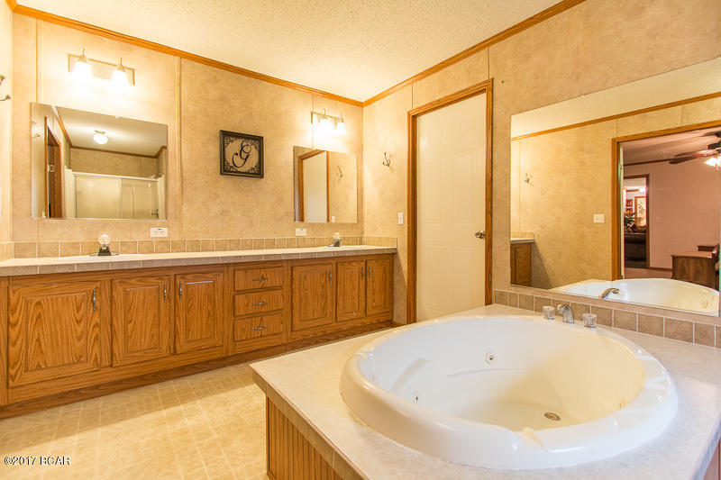 White Western Springs Unit 1 - Residential