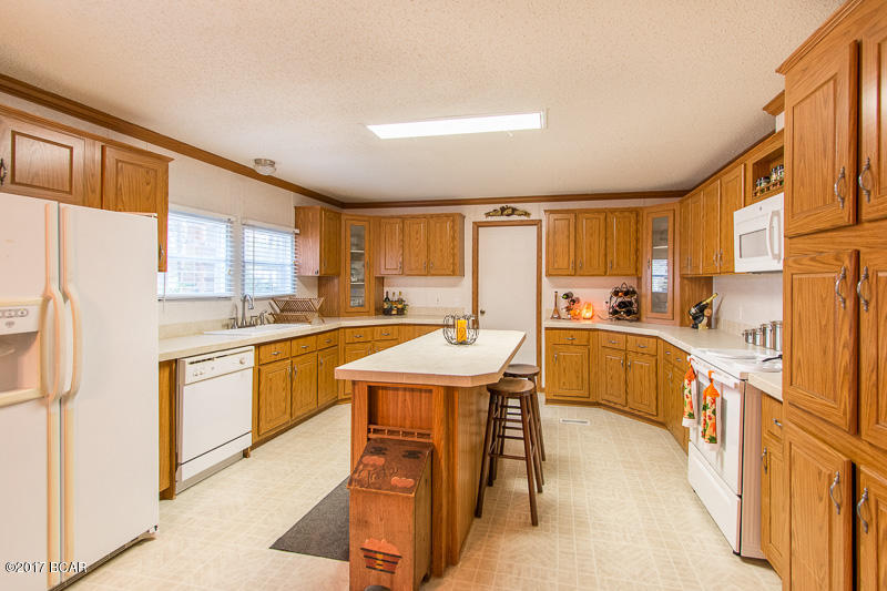 White Western Springs Unit 1 - Residential