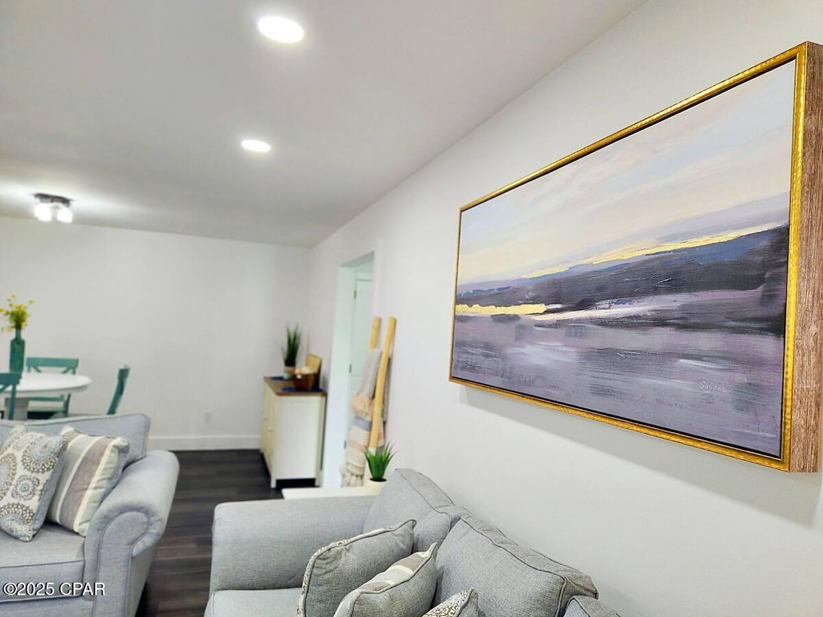 Shade Tree Condo Ph II - Residential