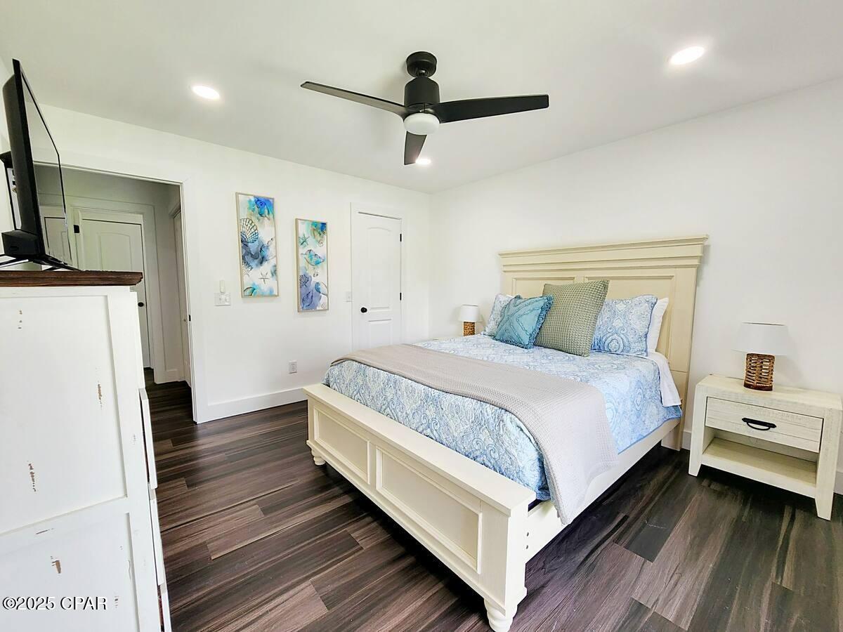 Shade Tree Condo Ph II - Residential