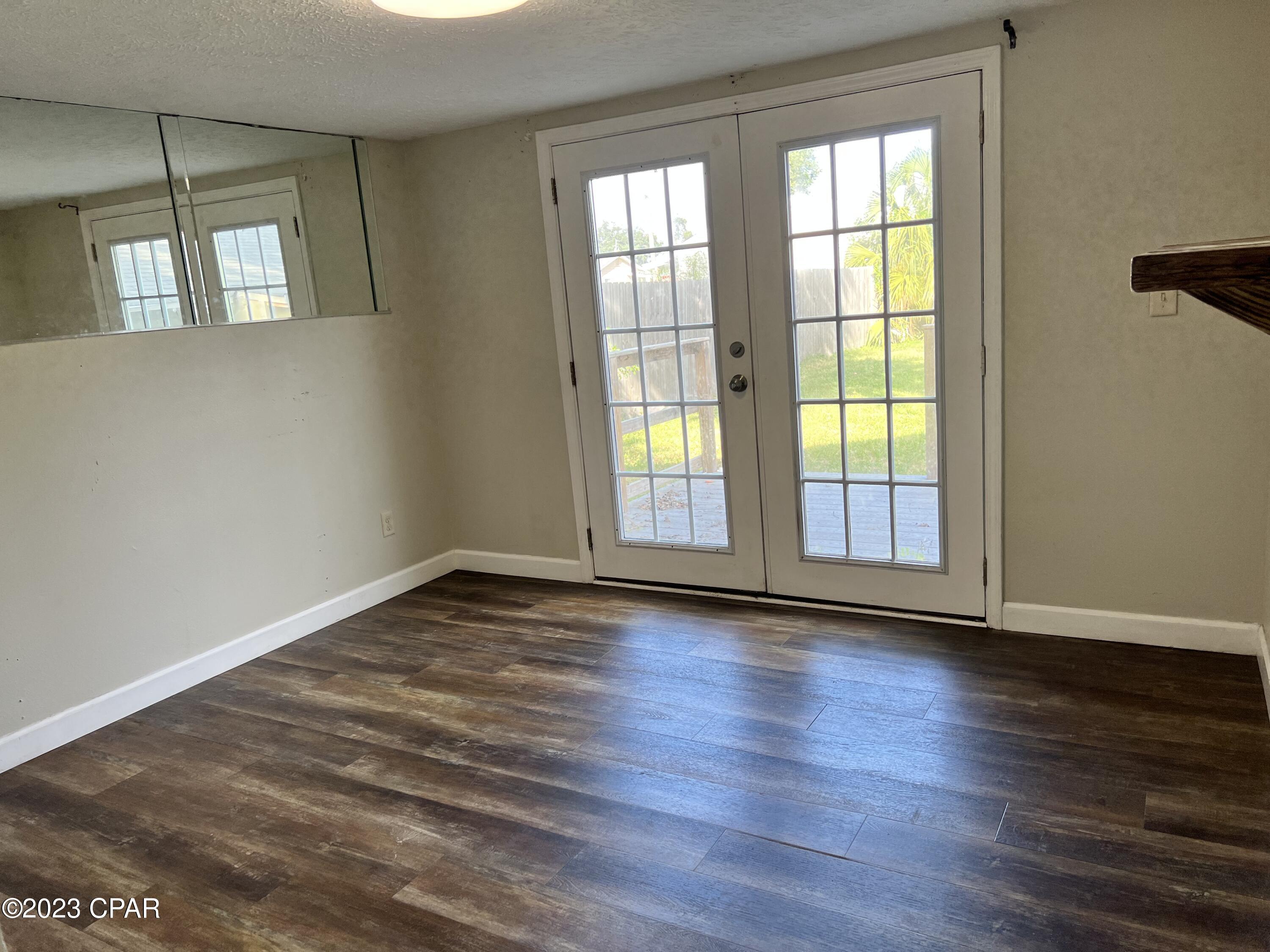 Keiths Bay Harbor Add - Residential