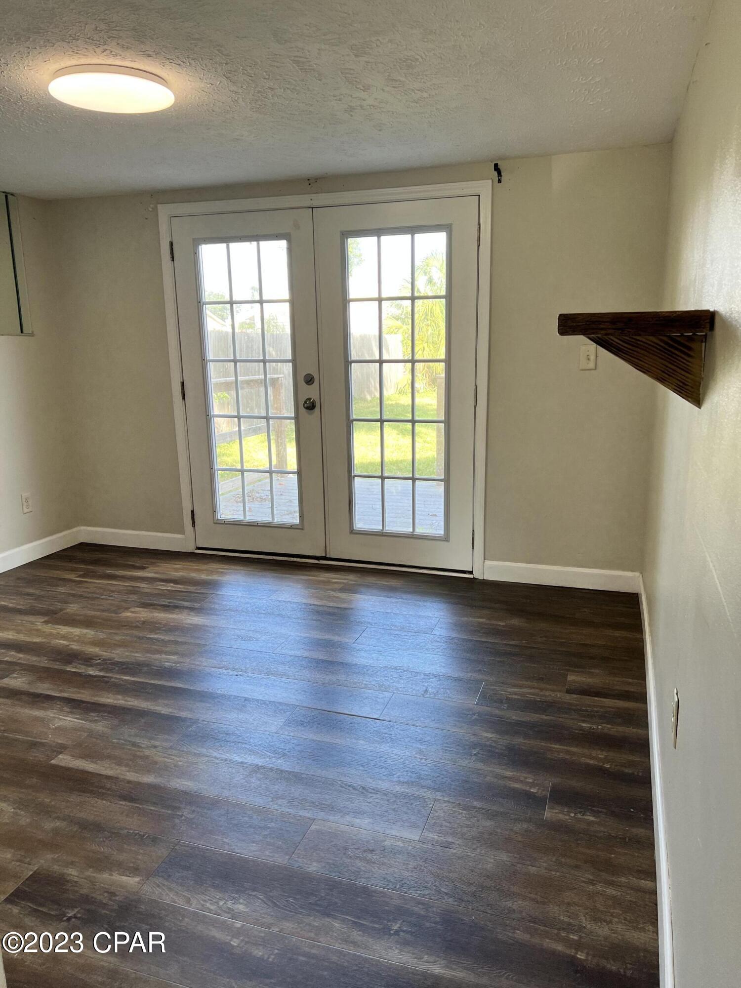 Keiths Bay Harbor Add - Residential