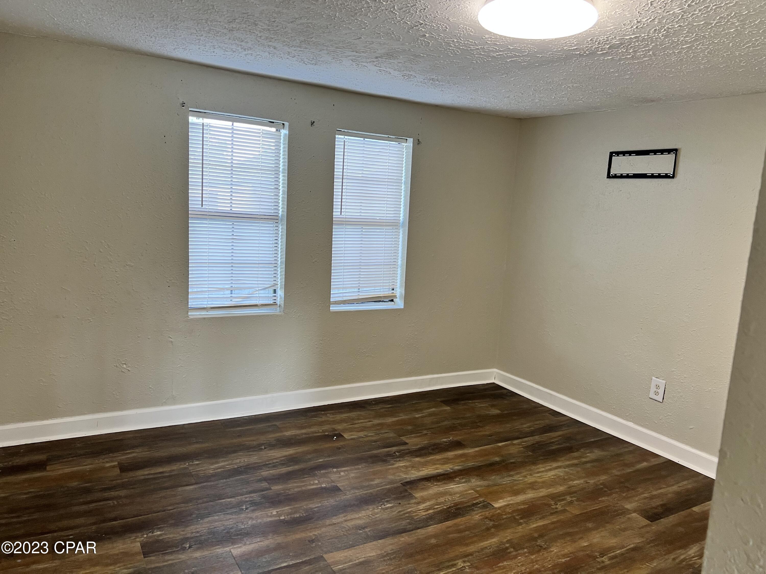 Keiths Bay Harbor Add - Residential