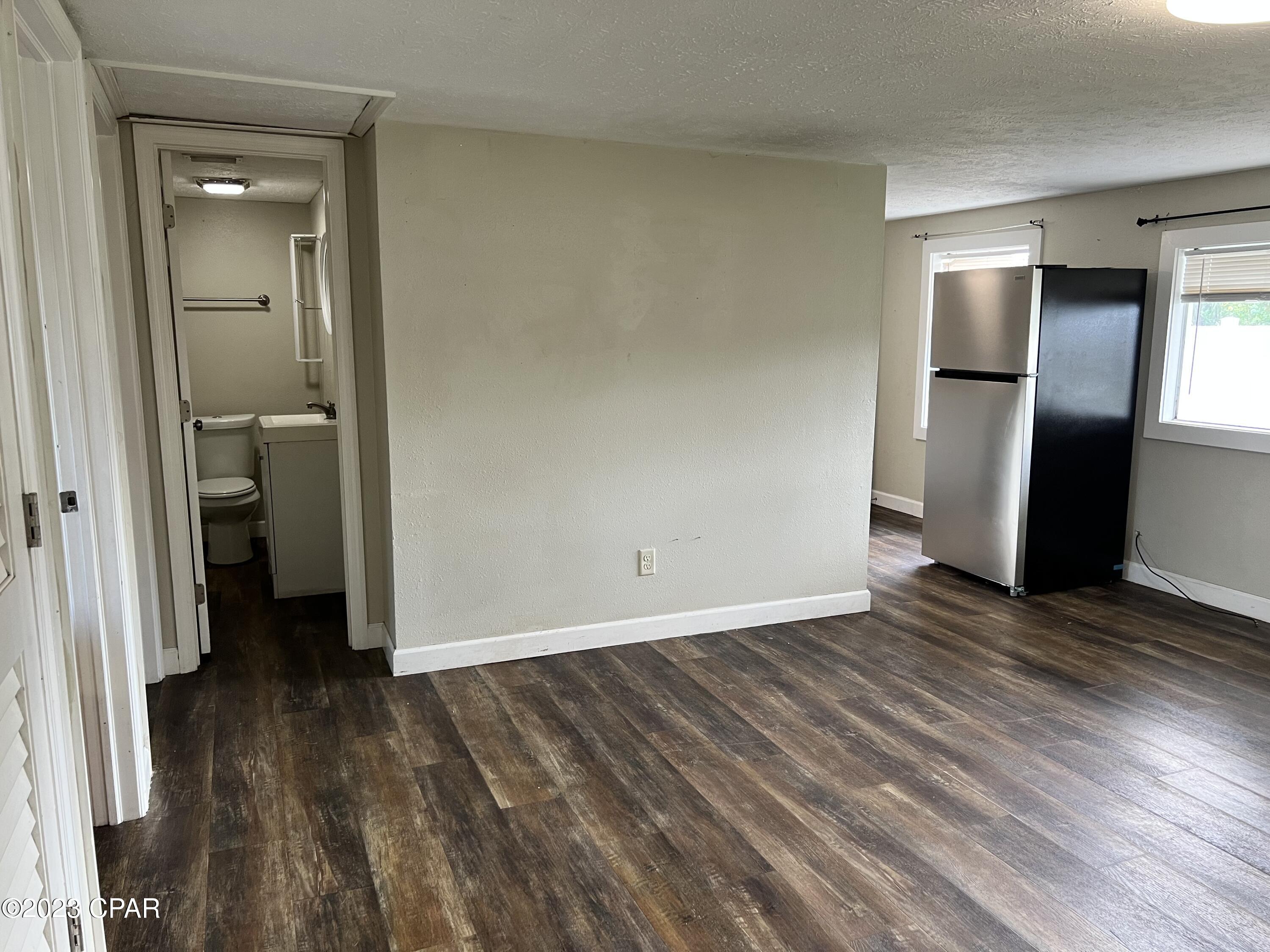 Keiths Bay Harbor Add - Residential