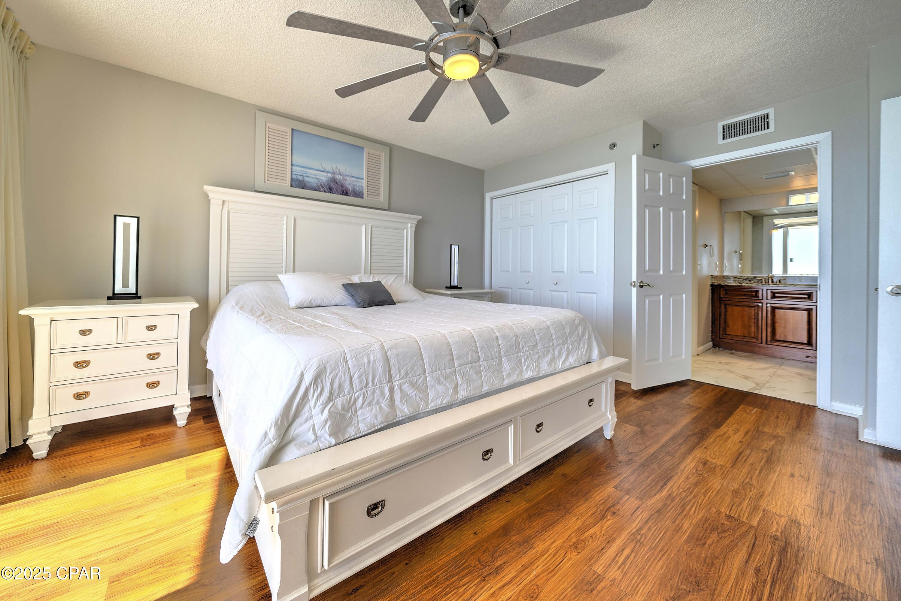 Long Beach Towers IV - Residential