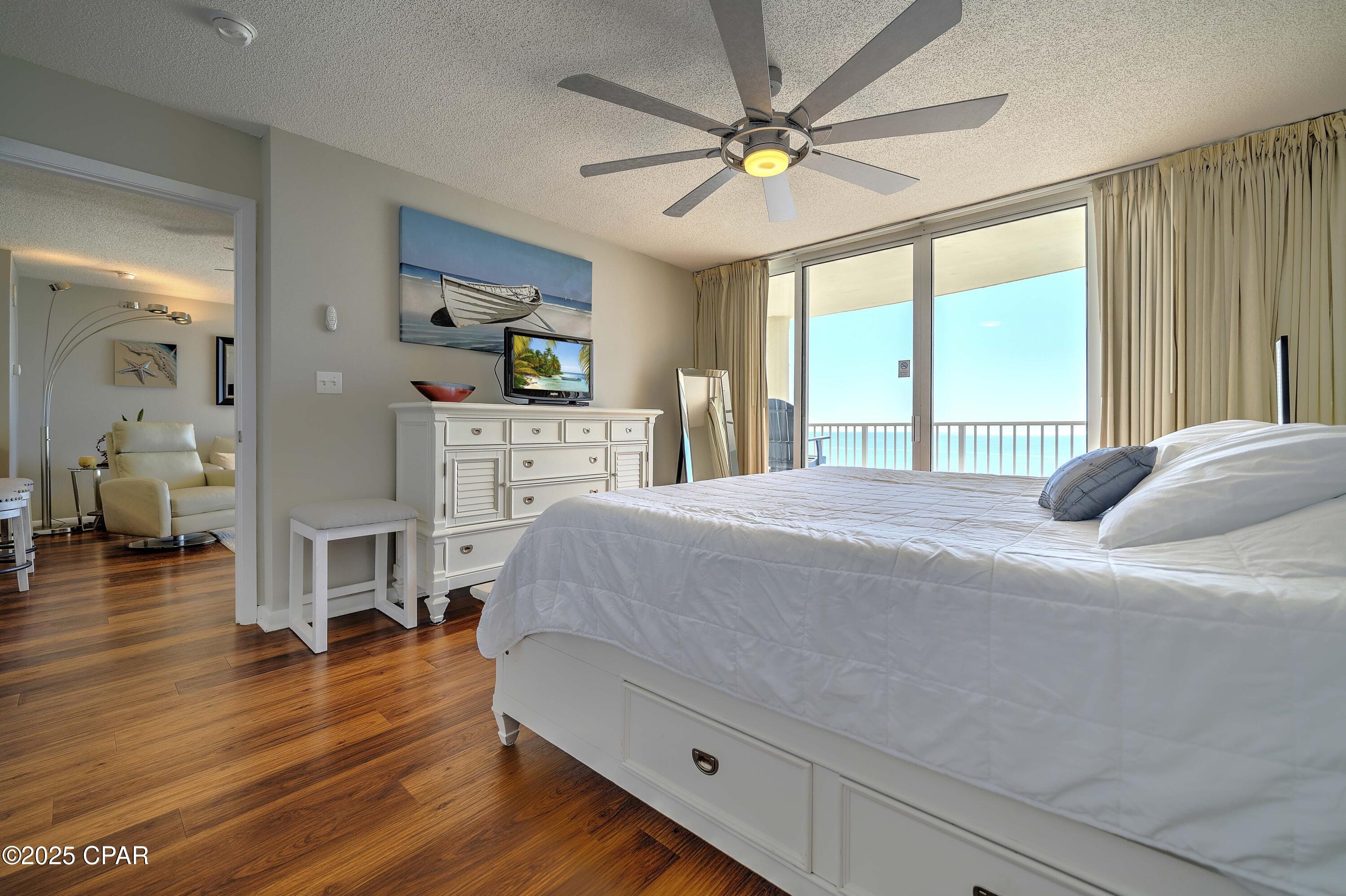 Long Beach Towers IV - Residential