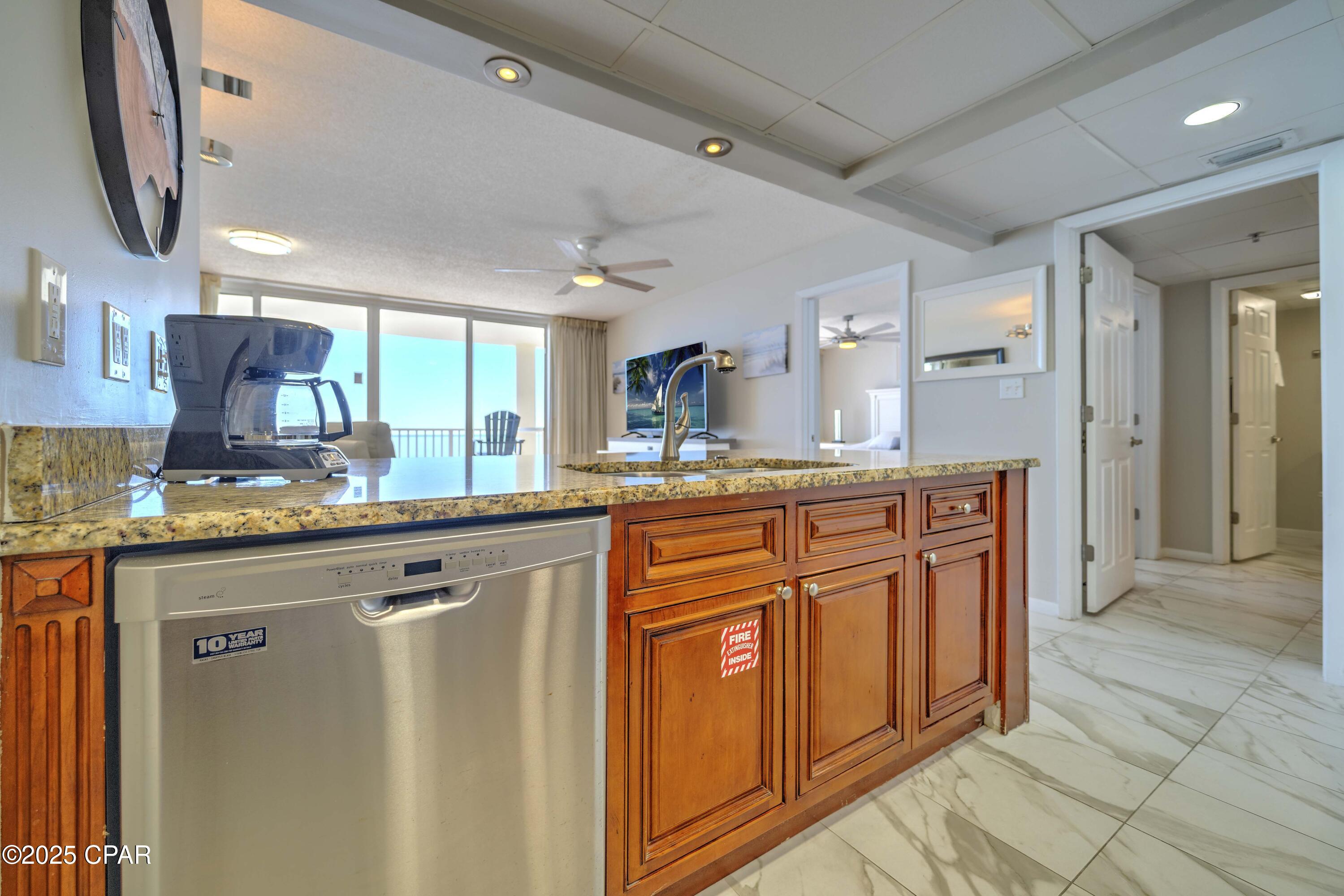 Long Beach Towers IV - Residential