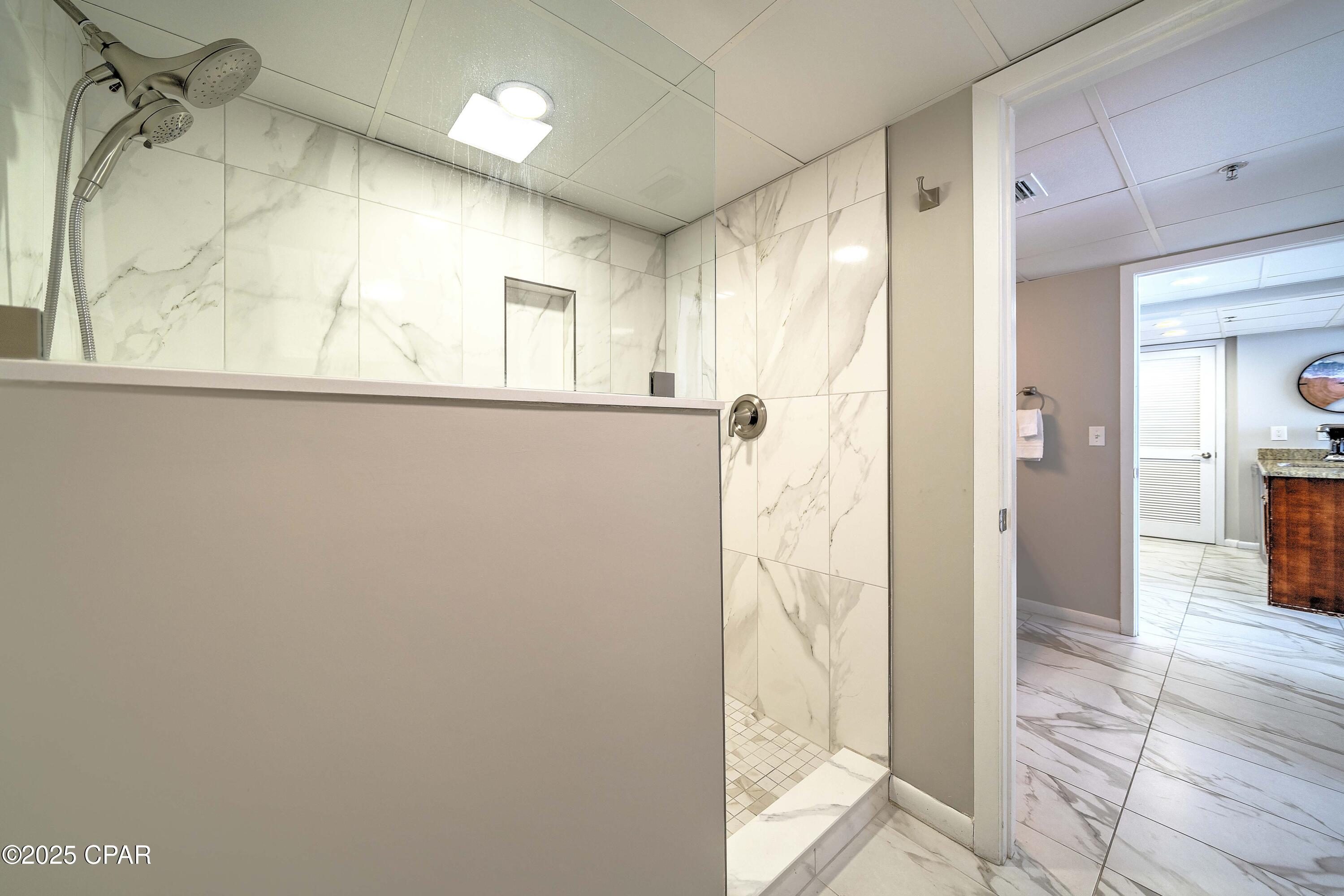 Long Beach Towers IV - Residential