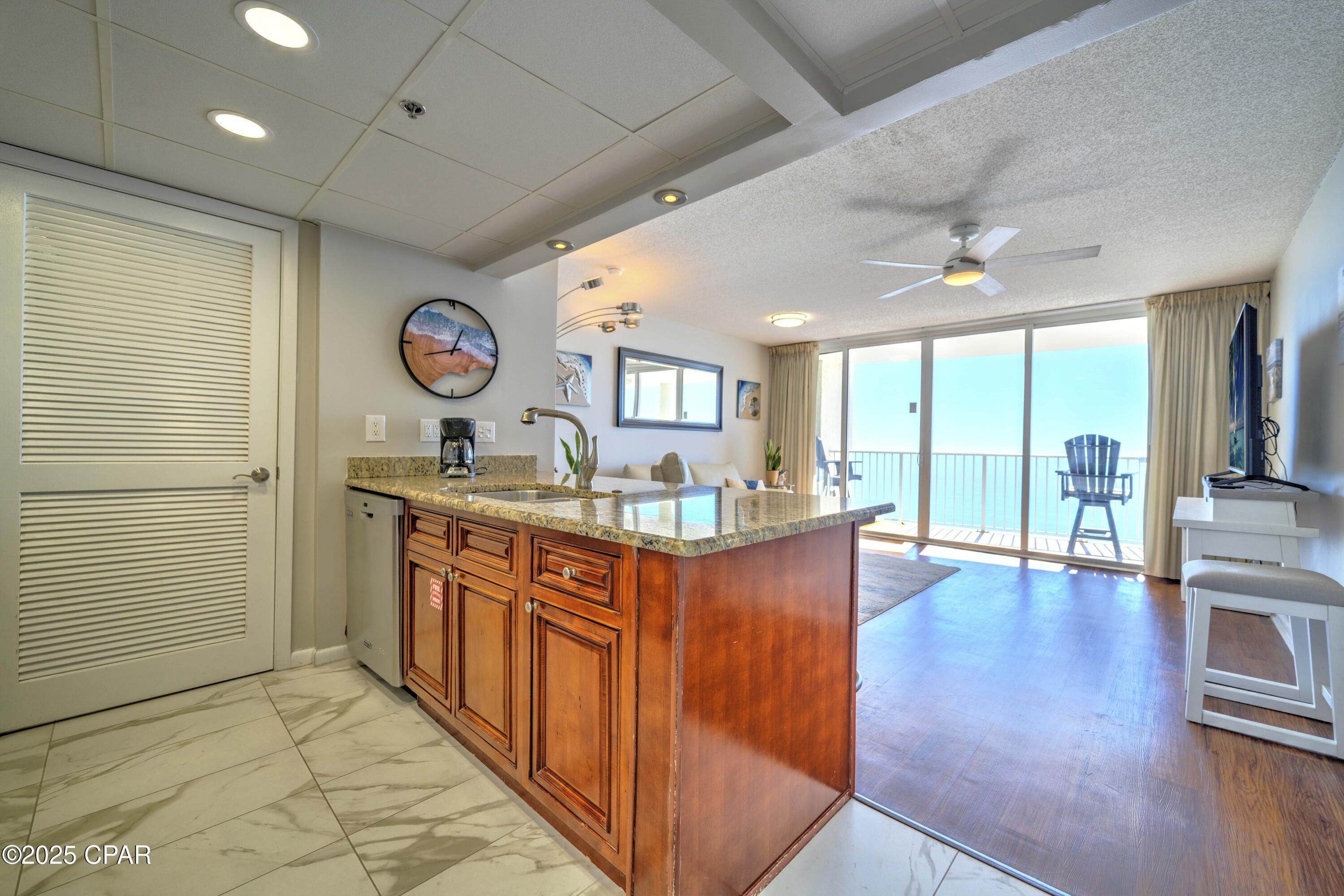 Long Beach Towers IV - Residential